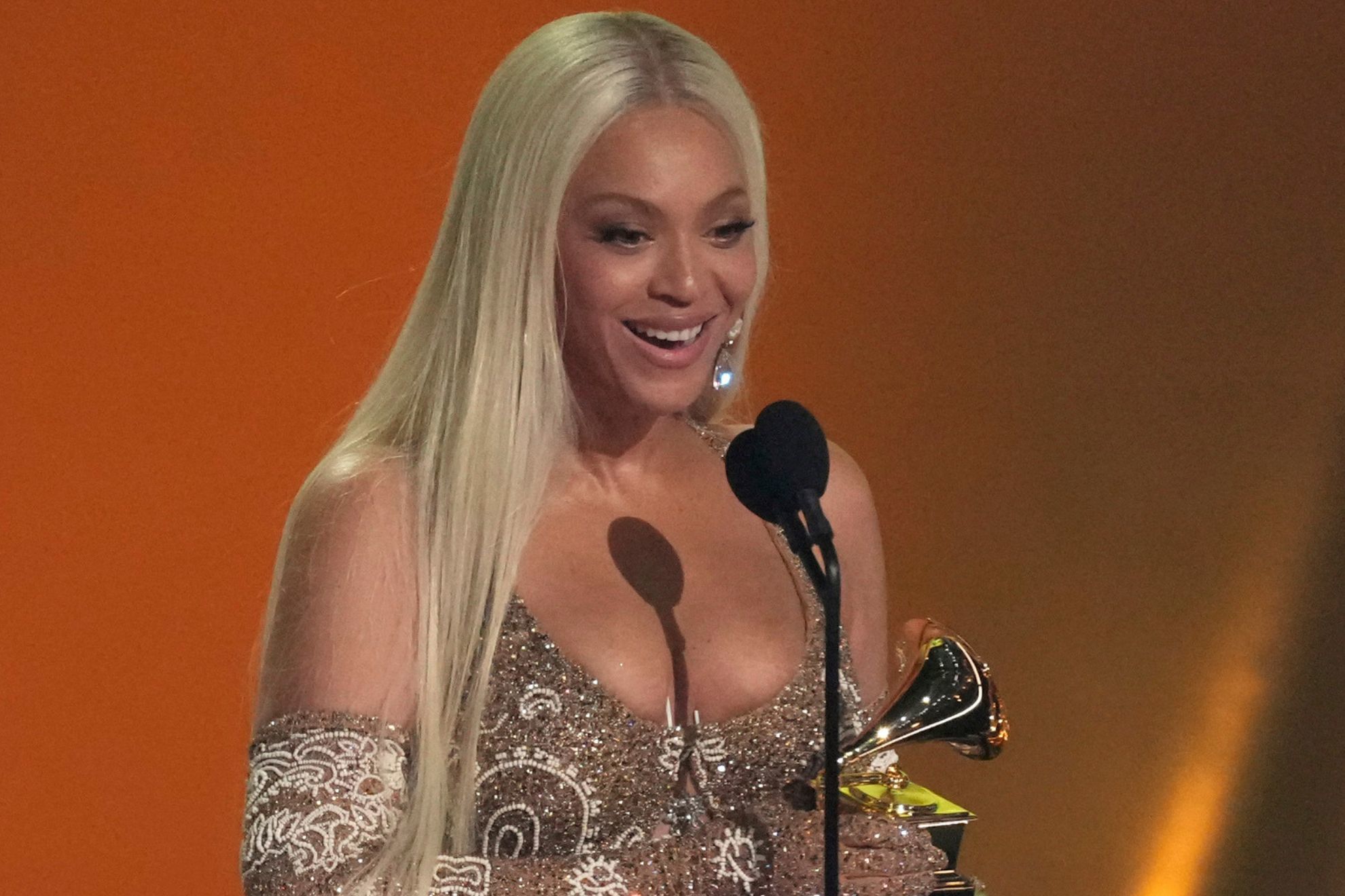 Beyonc� won and took home two awards last weekend.