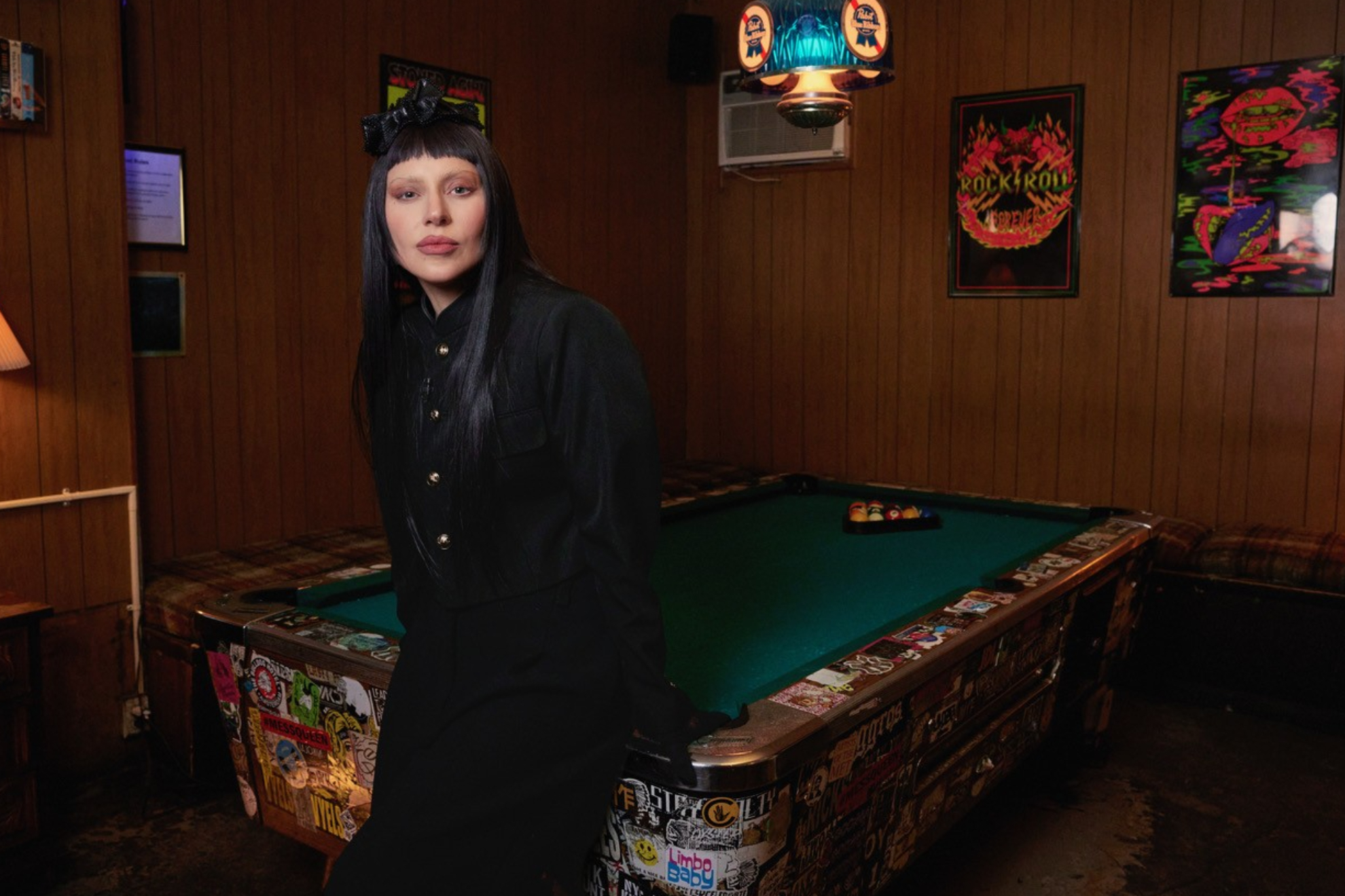 Lady Gaga releases MAYHEM, her new studio album: Im boring now