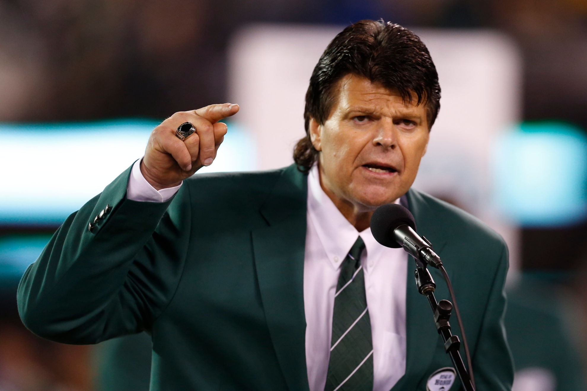 Mark Gastineau vs. ESPN: The $25M Lawsuit Over a Viral Brett Favre Confrontation Explained