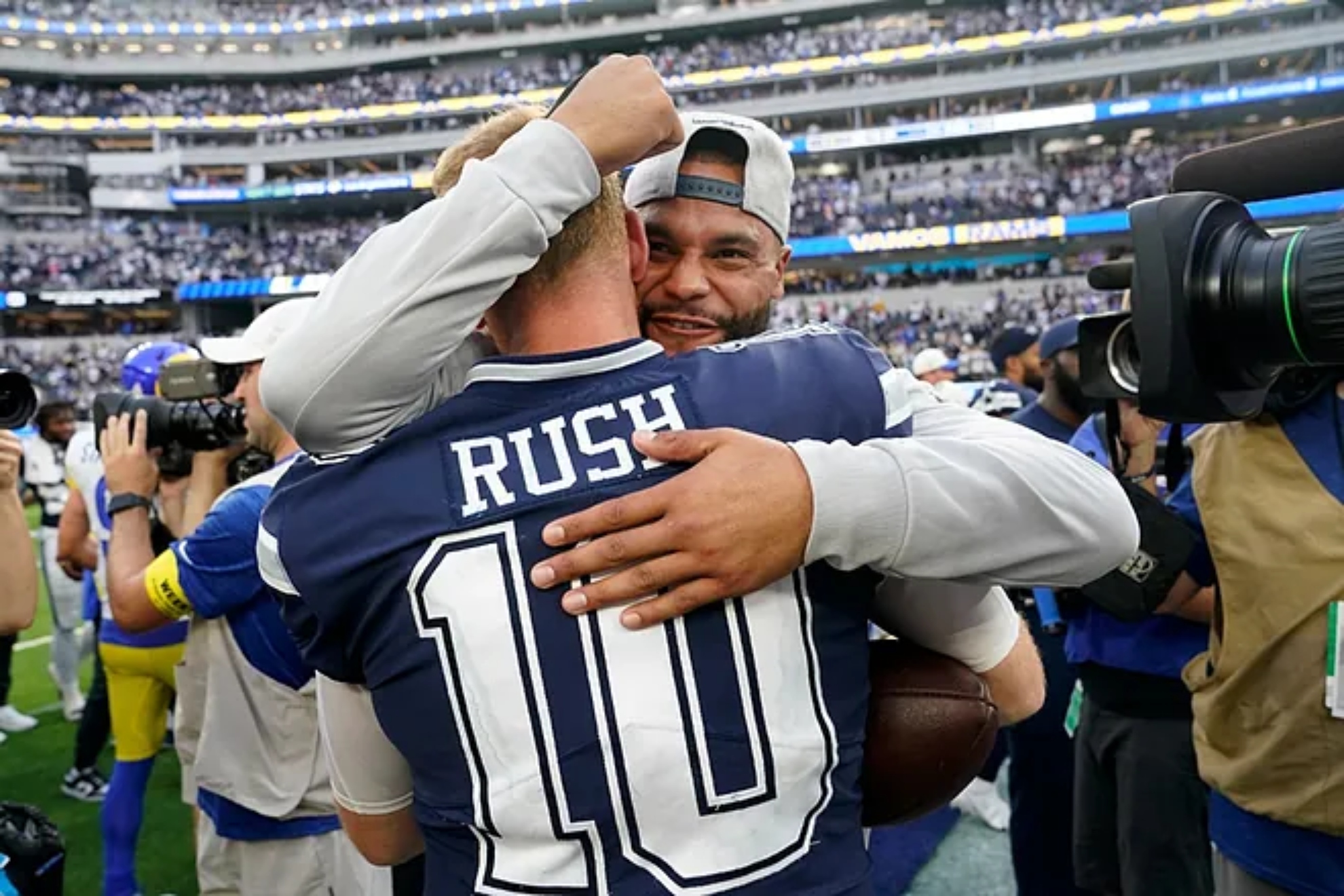 Dak Prescott says goodbye to the teammate who best understood his role in recent years