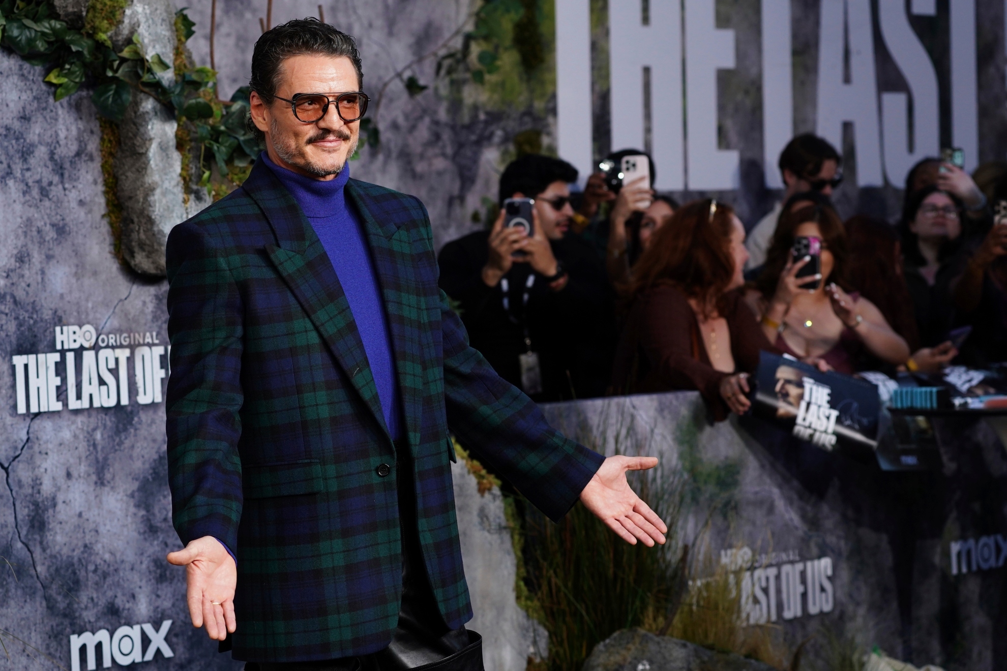 Pedro Pascal arrives at the season two premiere of The Last of Us.