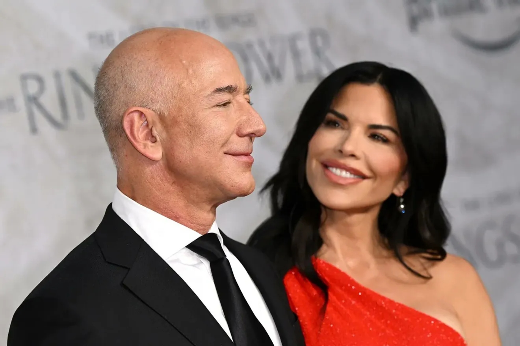 Jeff Bezos and Lauren Sanchez