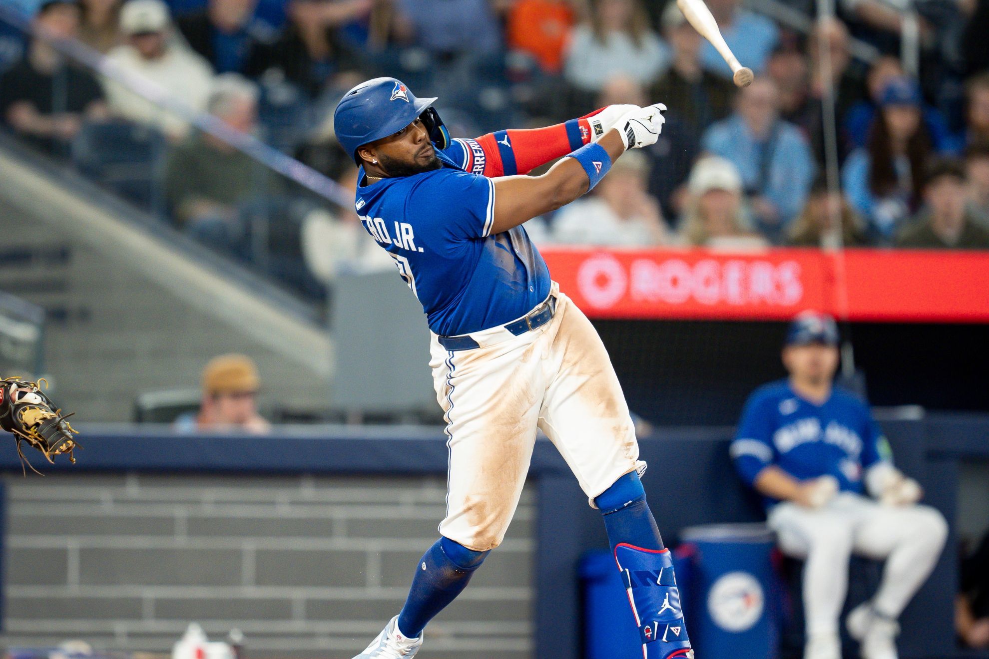 Vladimir Guerrero Jr. signs with Toronto Blue Jays from 2025 to 2039