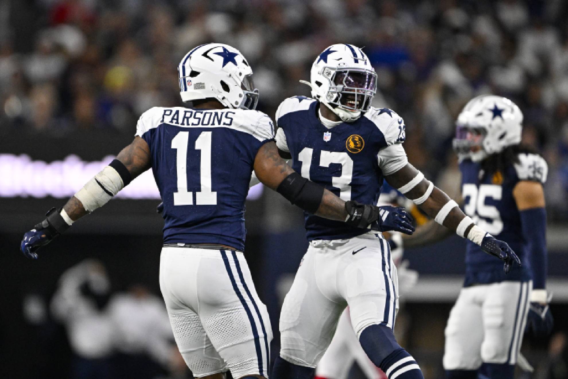 Micah Parsons will watch from the front row as DeMarvion Overshown makes history on the Dallas Cowboys defense - Will it bother him?