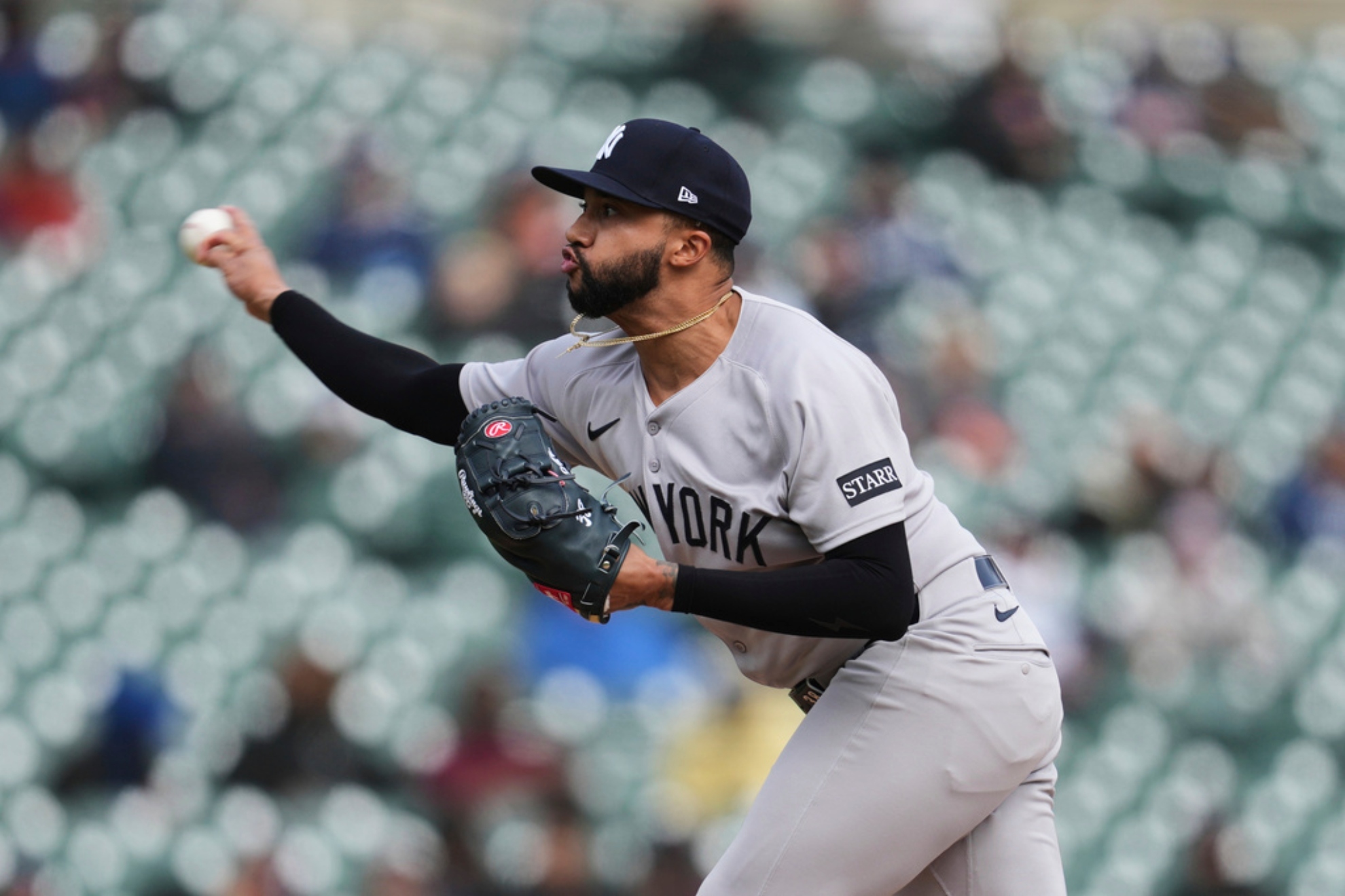 New York Yankees pitcher Devin Williams throws against the Detroit Tigers.