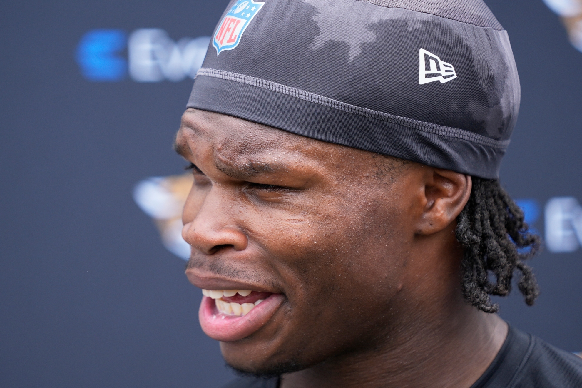 The Travis Hunter Effect: NFL Rookies Get Free Prenup Offer After Star Skips Legal Protection