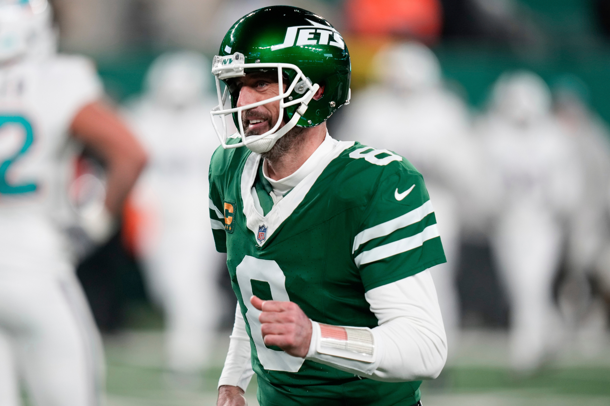 Aaron Rodgers during one of his final games with the New York Jets.