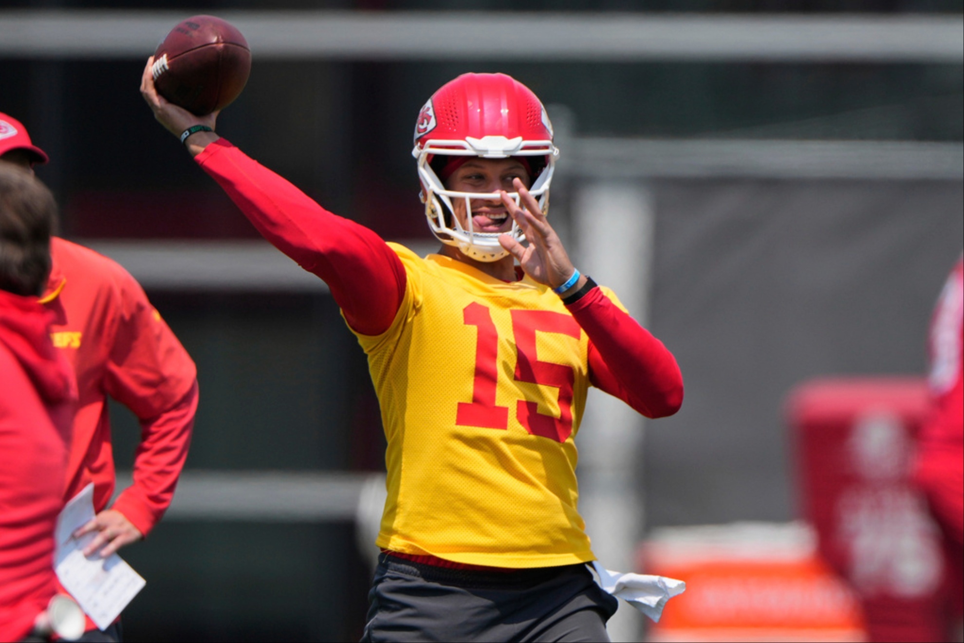 Can anyone imagine Patrick Mahomes wearing black and silver?