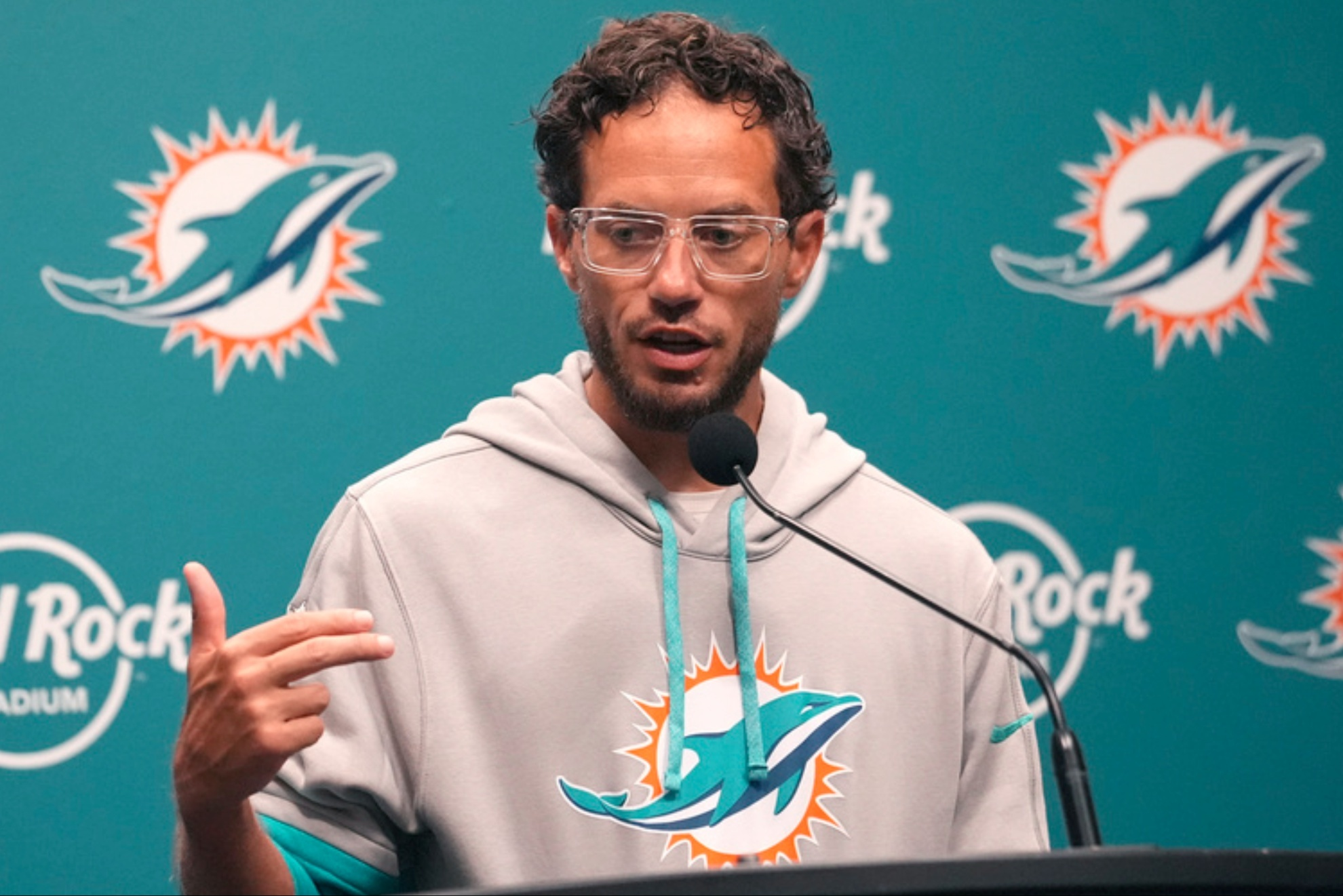 If Mike McDaniel fails again with Miami Dolphins, his replacement could be this Super Bowl-winning coach