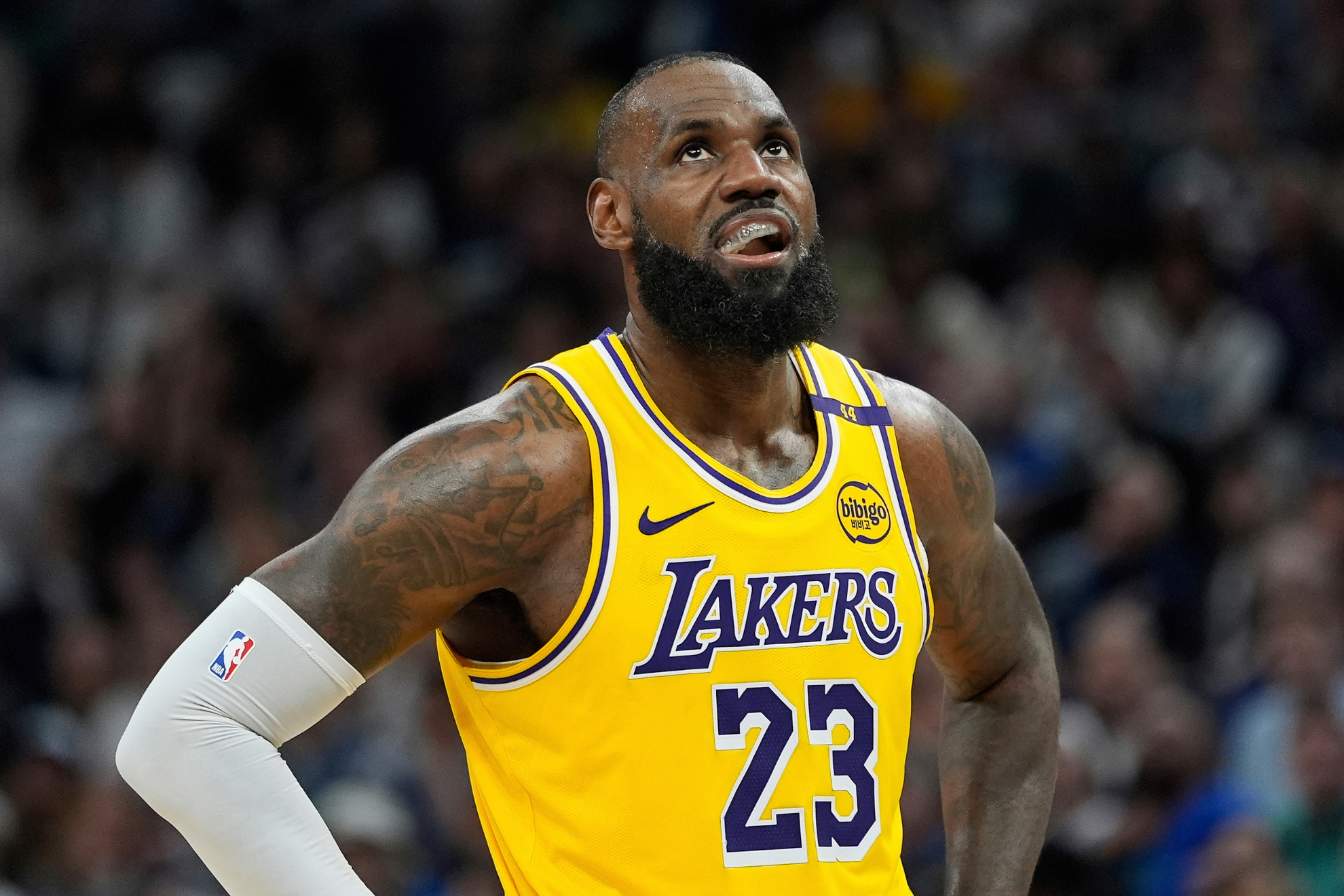 LeBron James harshly criticizes the NBA media