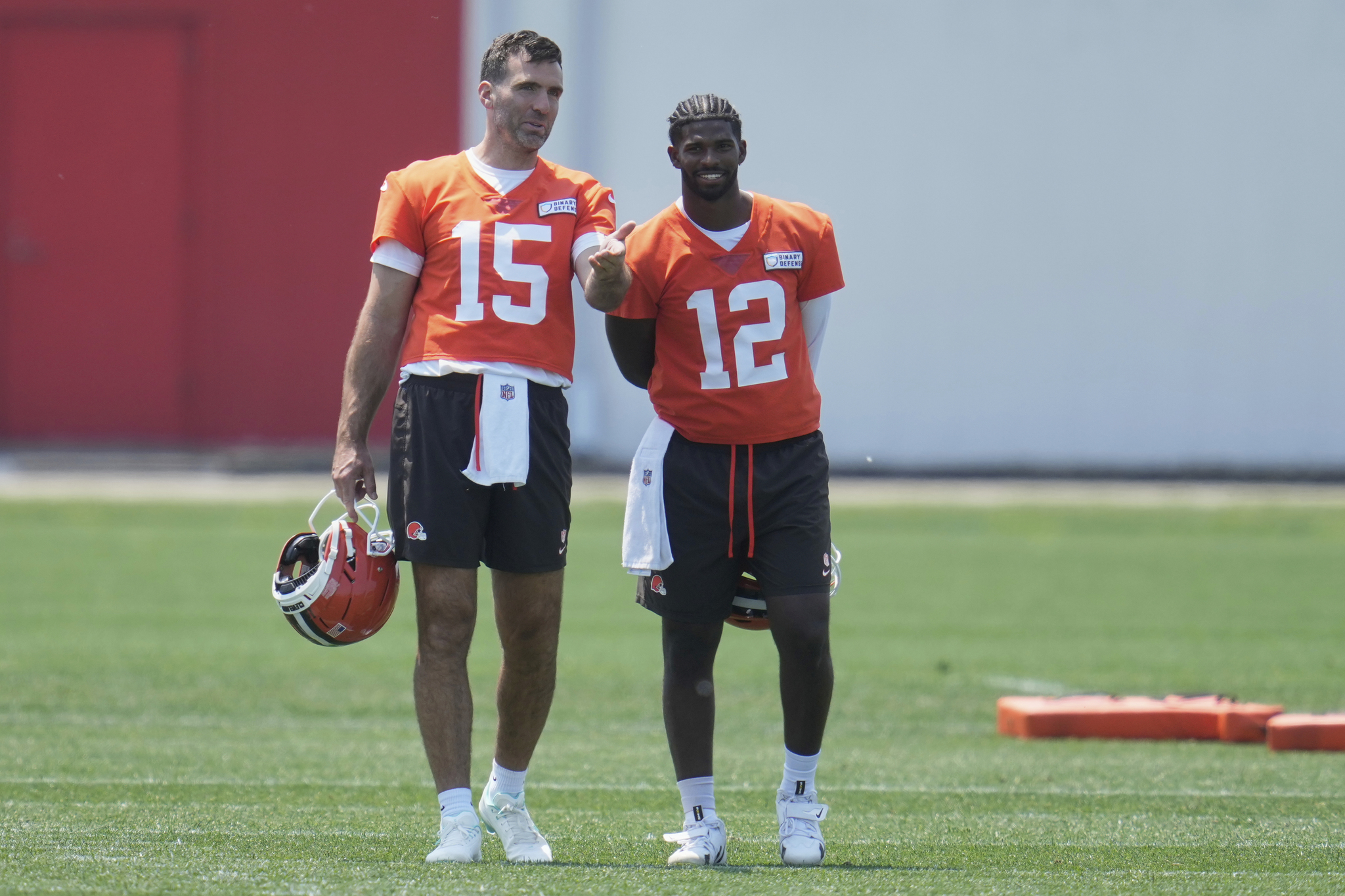 Joe Flacco and Shedeur Sanders spent several months together on the Cleveland Browns in 2025.