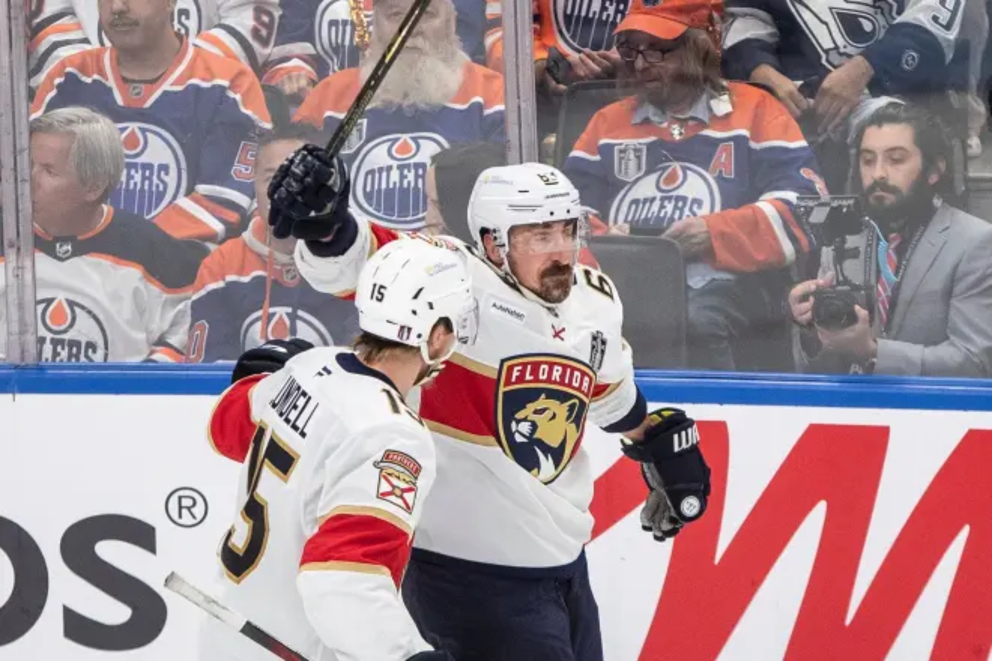 Marchand celebrates a goal with the Panthers.