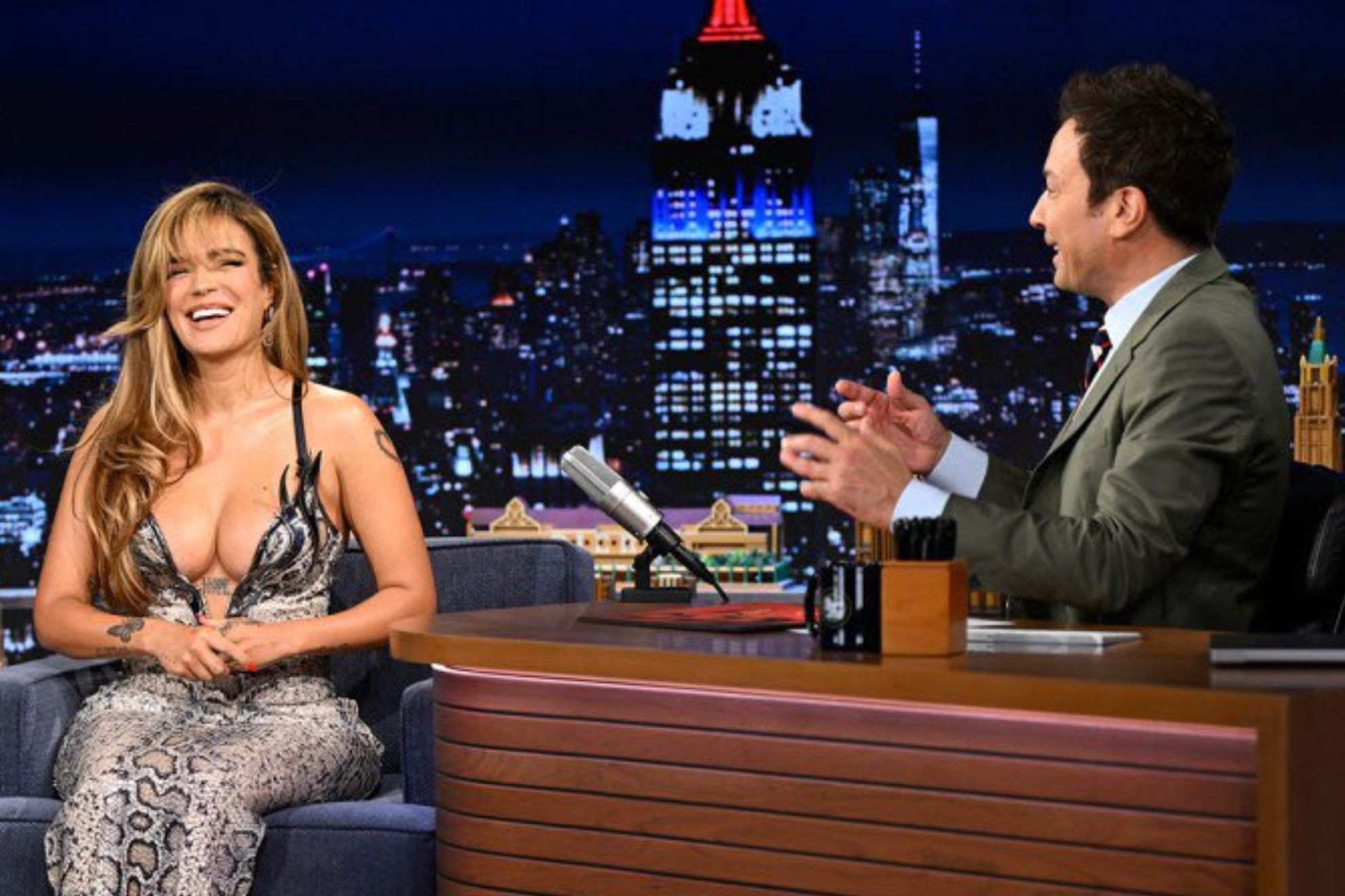 Jimmy Fallon breaks his hips on live show trying to pull off Karol Gs latin dance move