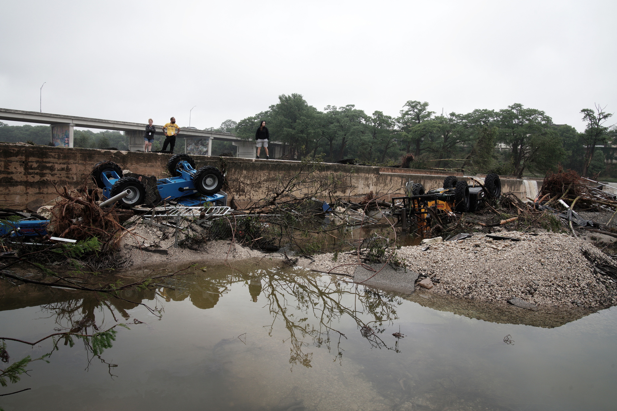Tavia, wife of Chiefs owner, tries to help amid tragedy of the floods in Texas