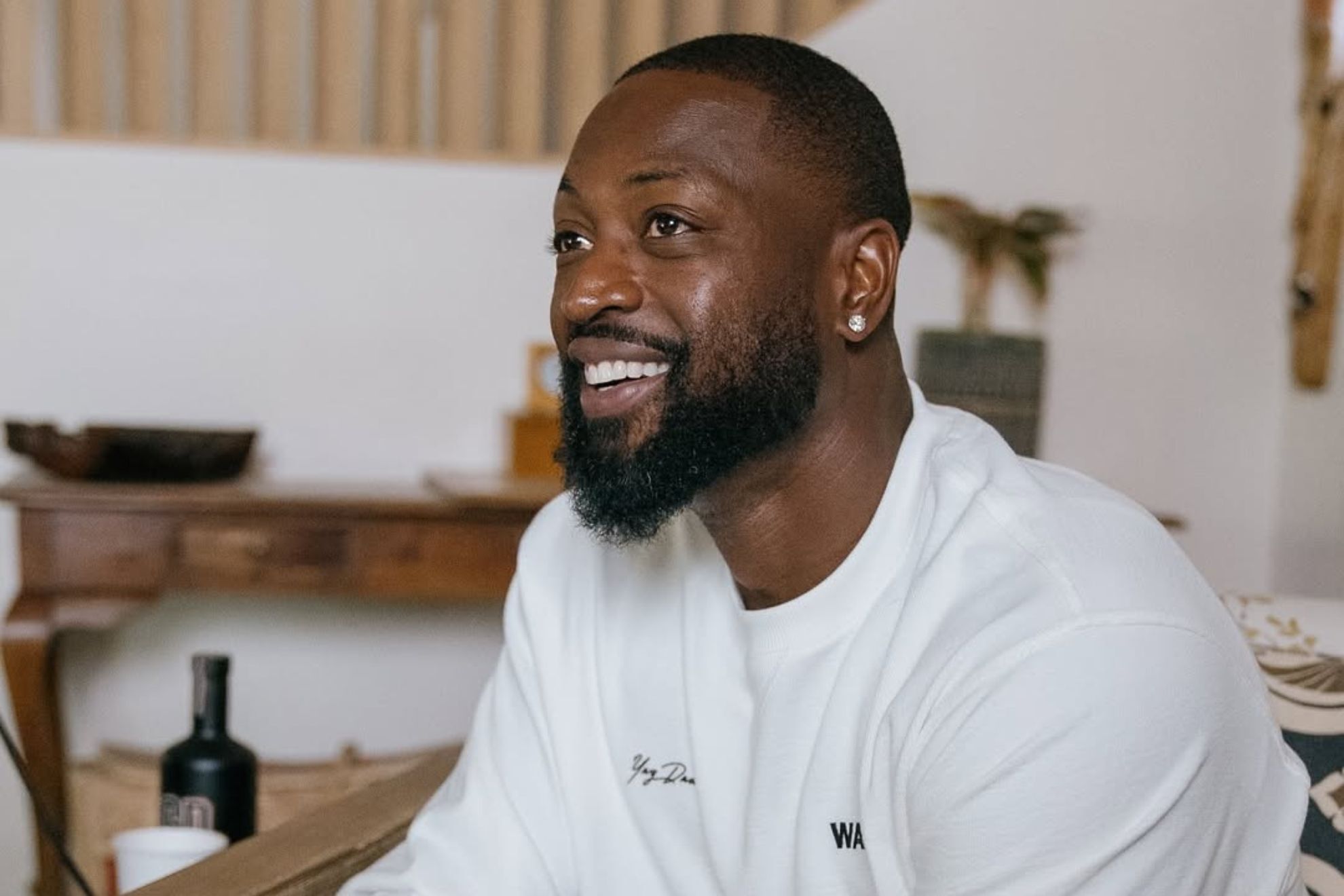 Dwyane Wade receives sweet surprise from Scandal?s Bellamy Young