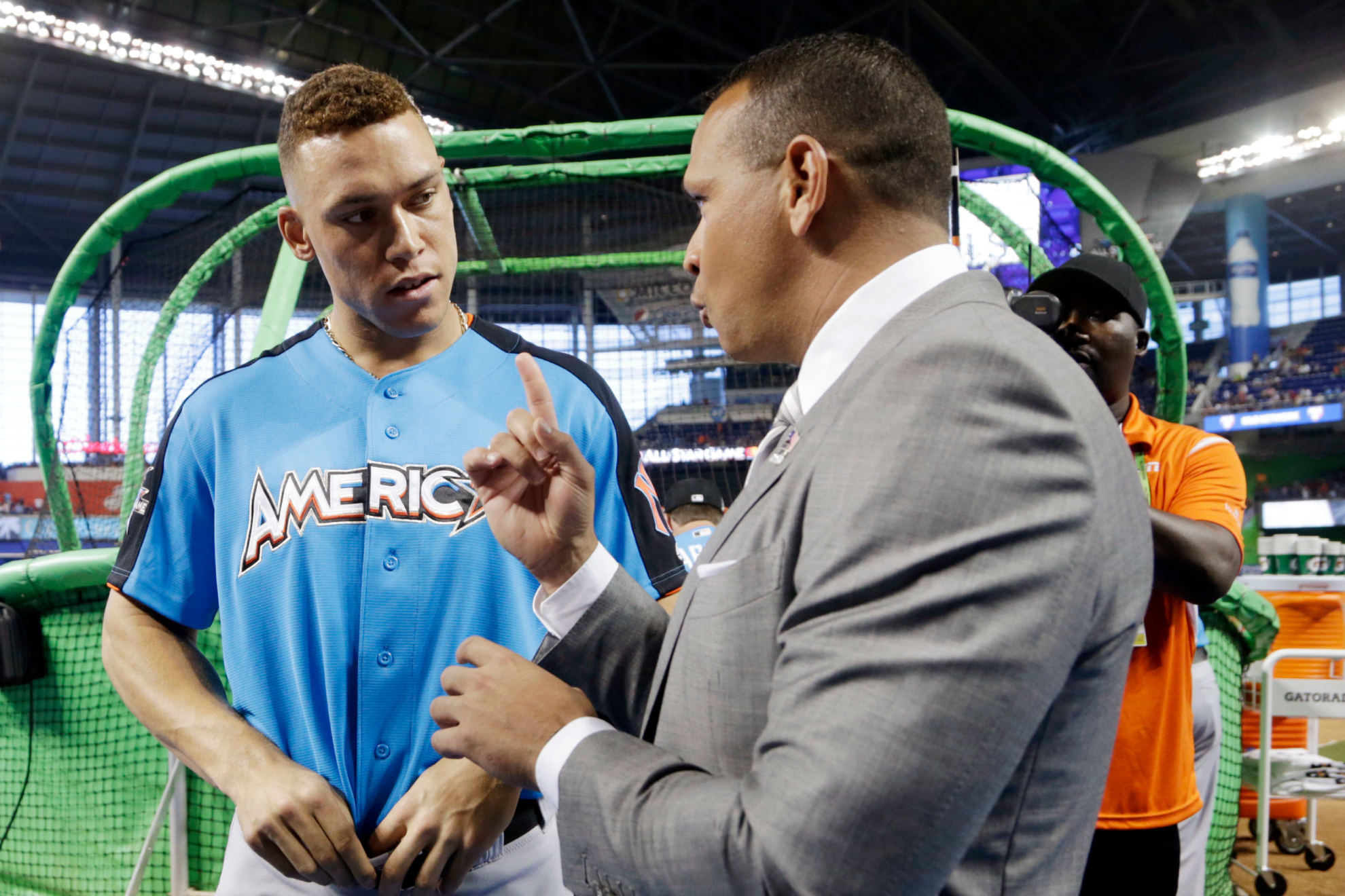 American Leagues New York Yankees Aaron Judge (99), left, listens to former player Alex Rodriguez, prior to the MLB baseball All-Star Game, Tuesday, July 11, 2017, in Miami.