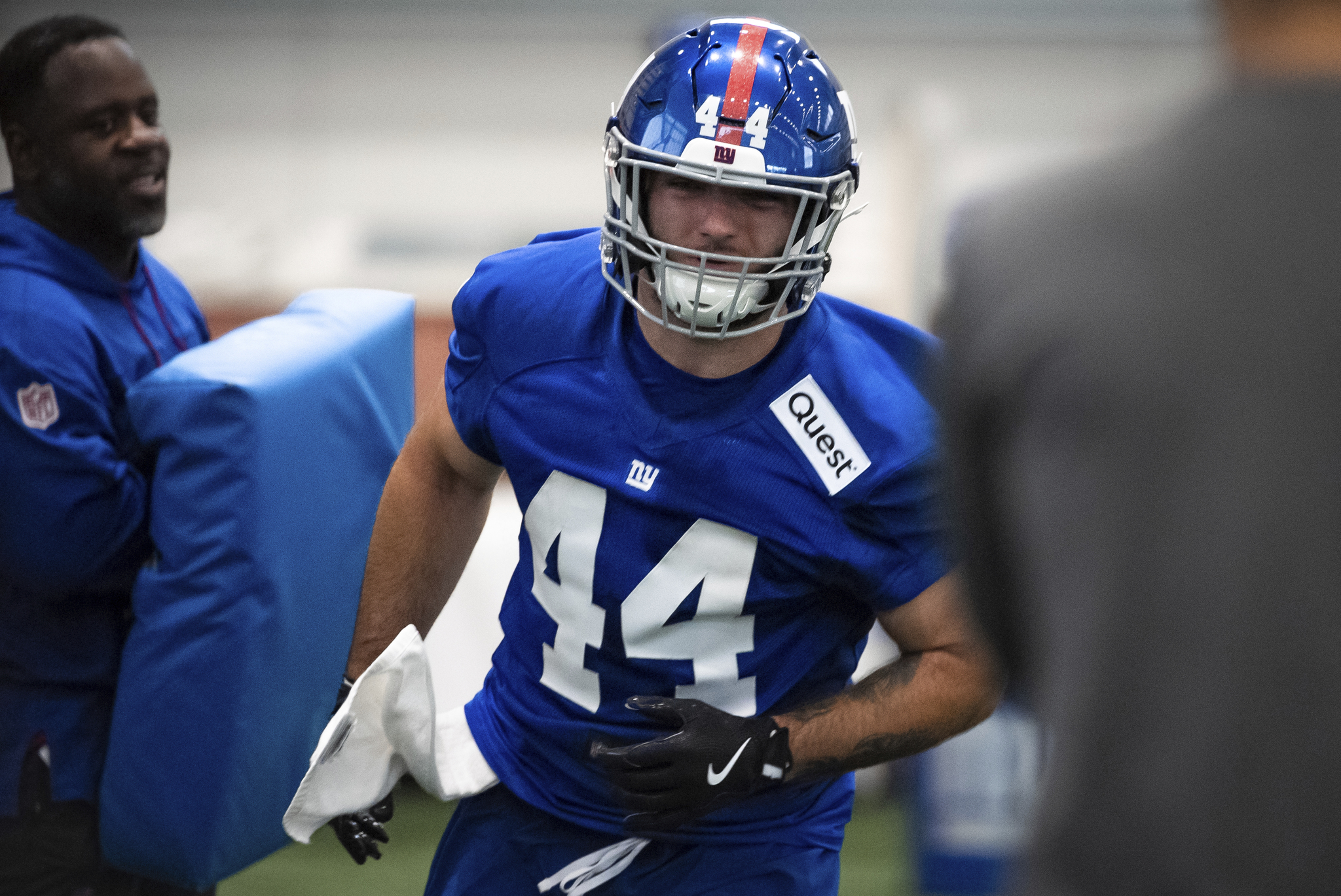 New York Giants running back Cam Skattebo (44) runs drills during the NFL football teams rookie minicamp, in East Rutherford, N.J. (AP Photo/Angelina Katsanis)