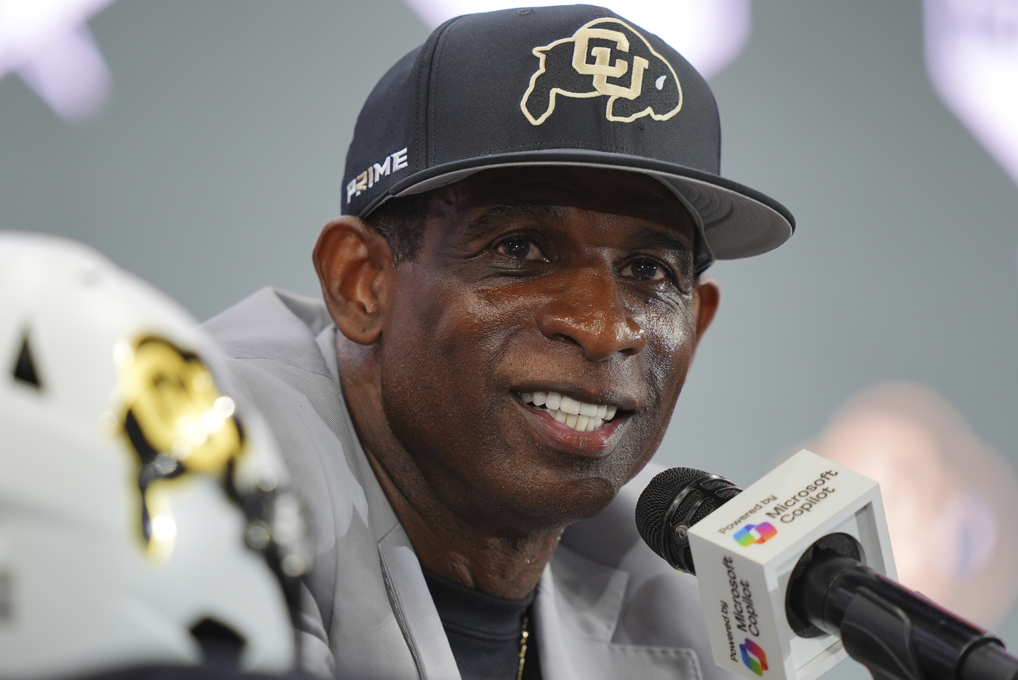 Deion Sanders, head coach of the University of Colorado, gave a press conference on Monday, July 28, 2025. (AP Foto/LM Otero)