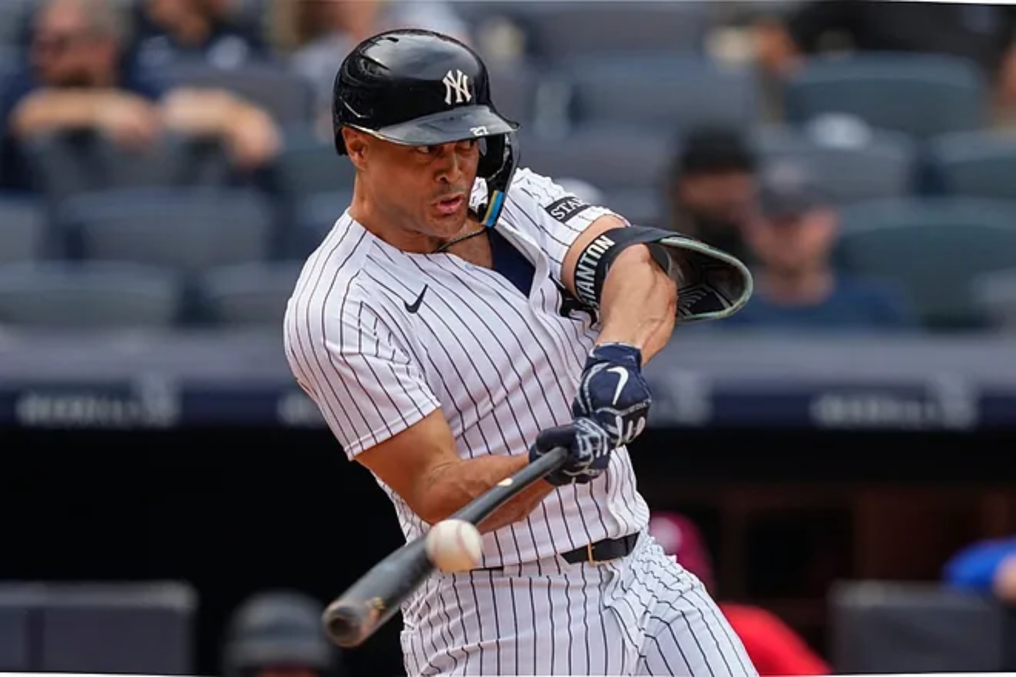 Giancarlo Stanton destroyed after learning of possibility of seeing him play as outfielder for Yankees: Its comical