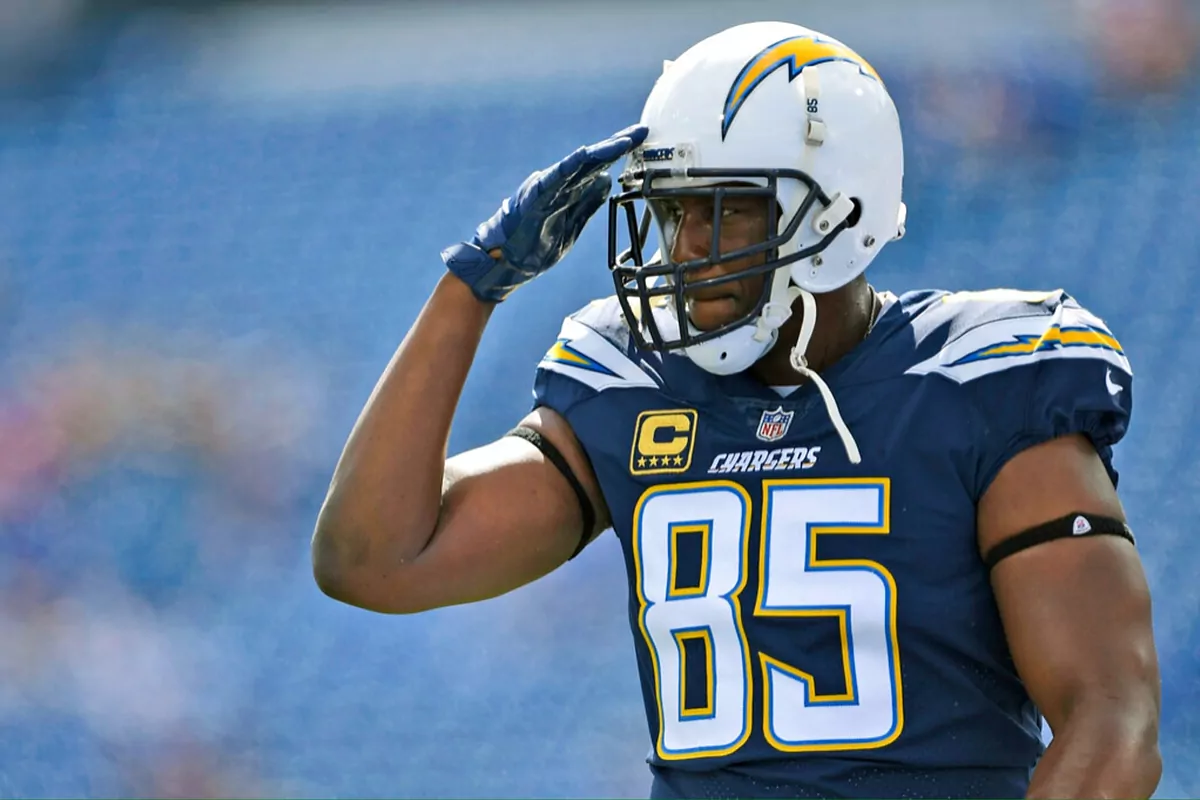 Antonio Gates makes history as first Pro Football Hall of Famer without college football experience