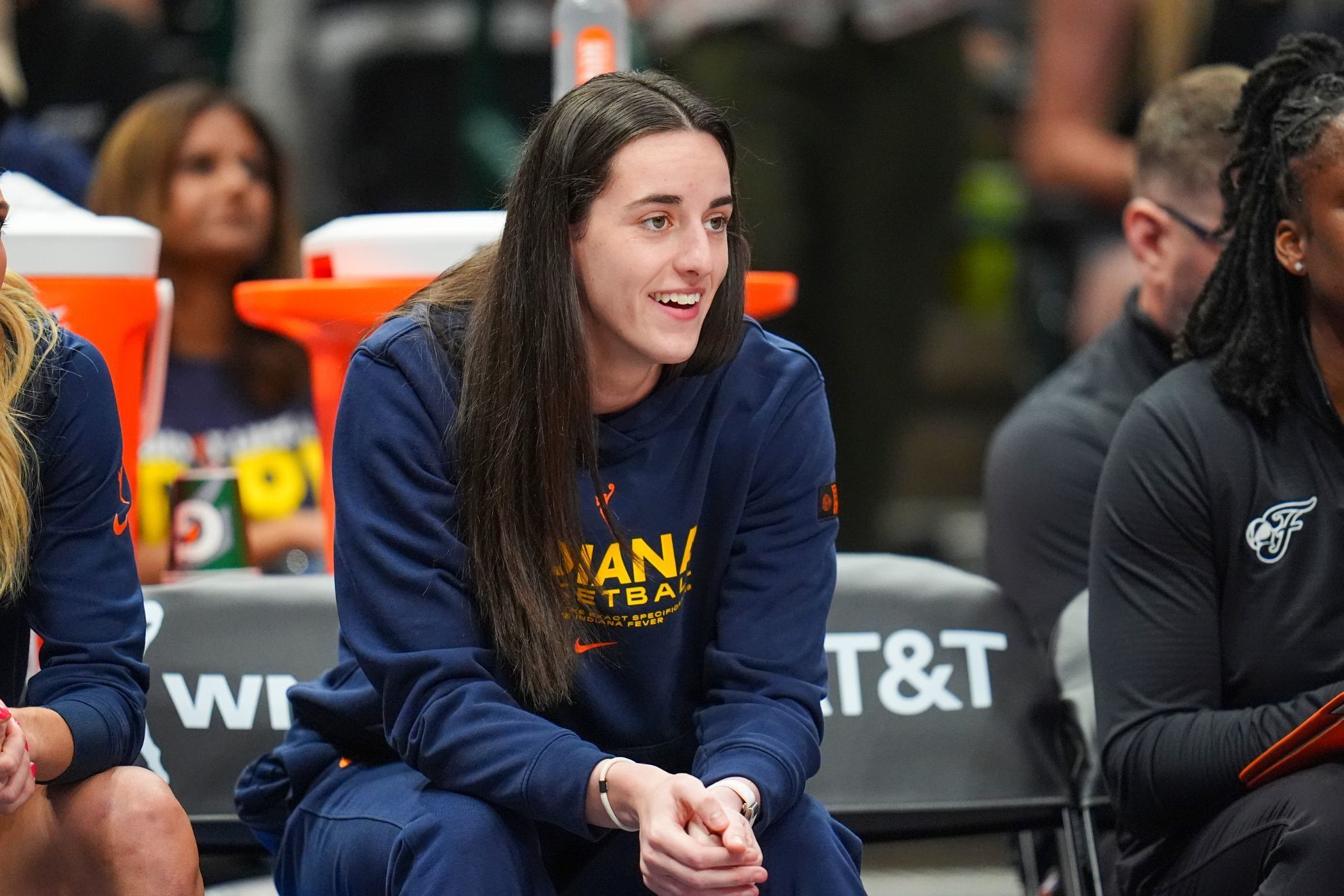 Caitlin Clark eats on bench as the Fever secures another win without her