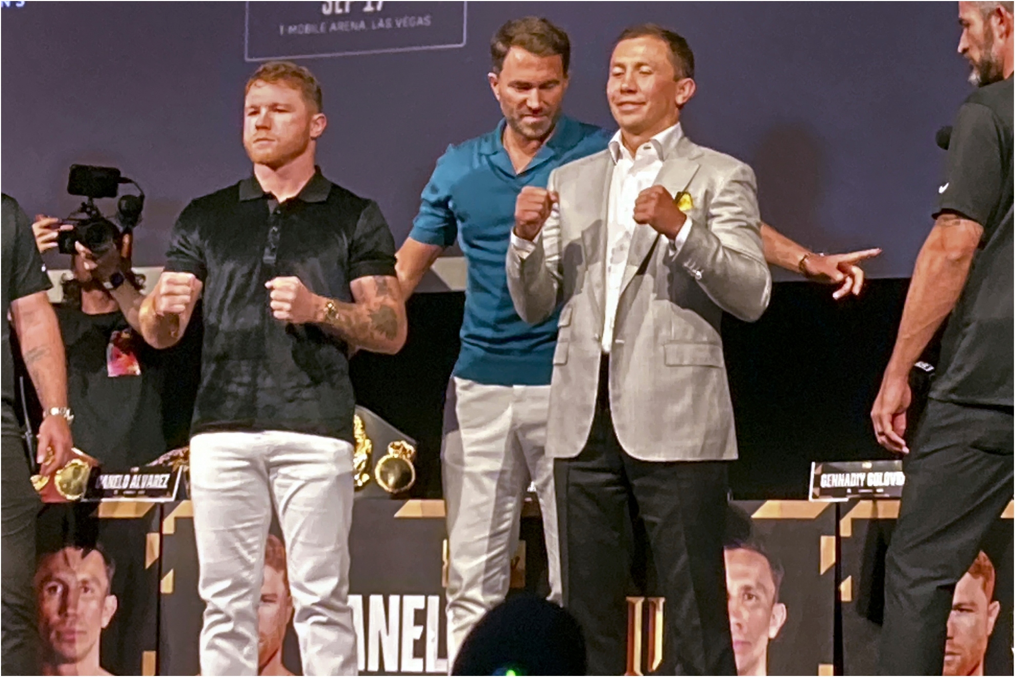 Saul Canelo Alvarez, left, poses with Gennadiy Gennadyevich Golovkin.