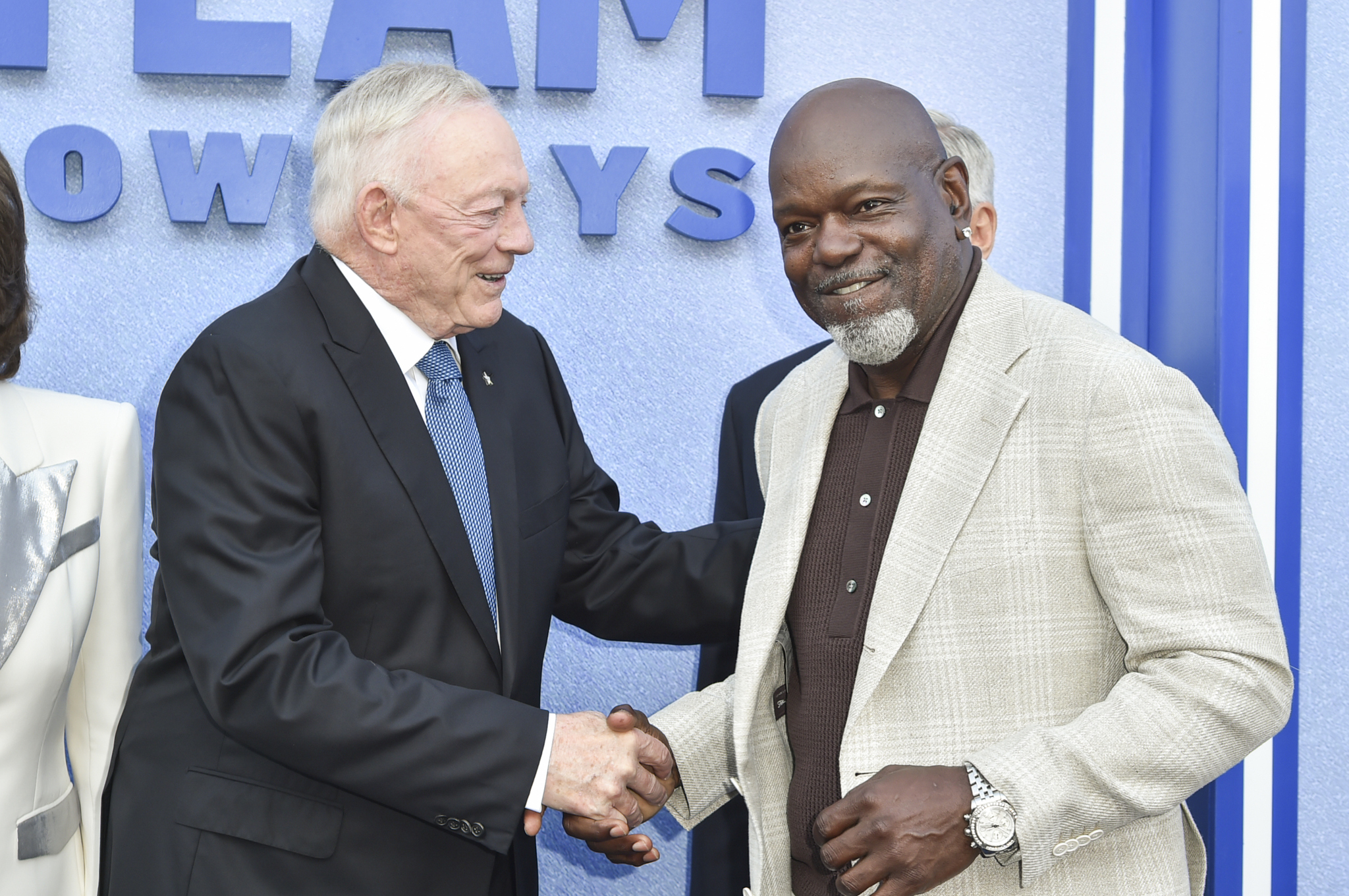 Jerry Jones, left, and Emmitt Smith