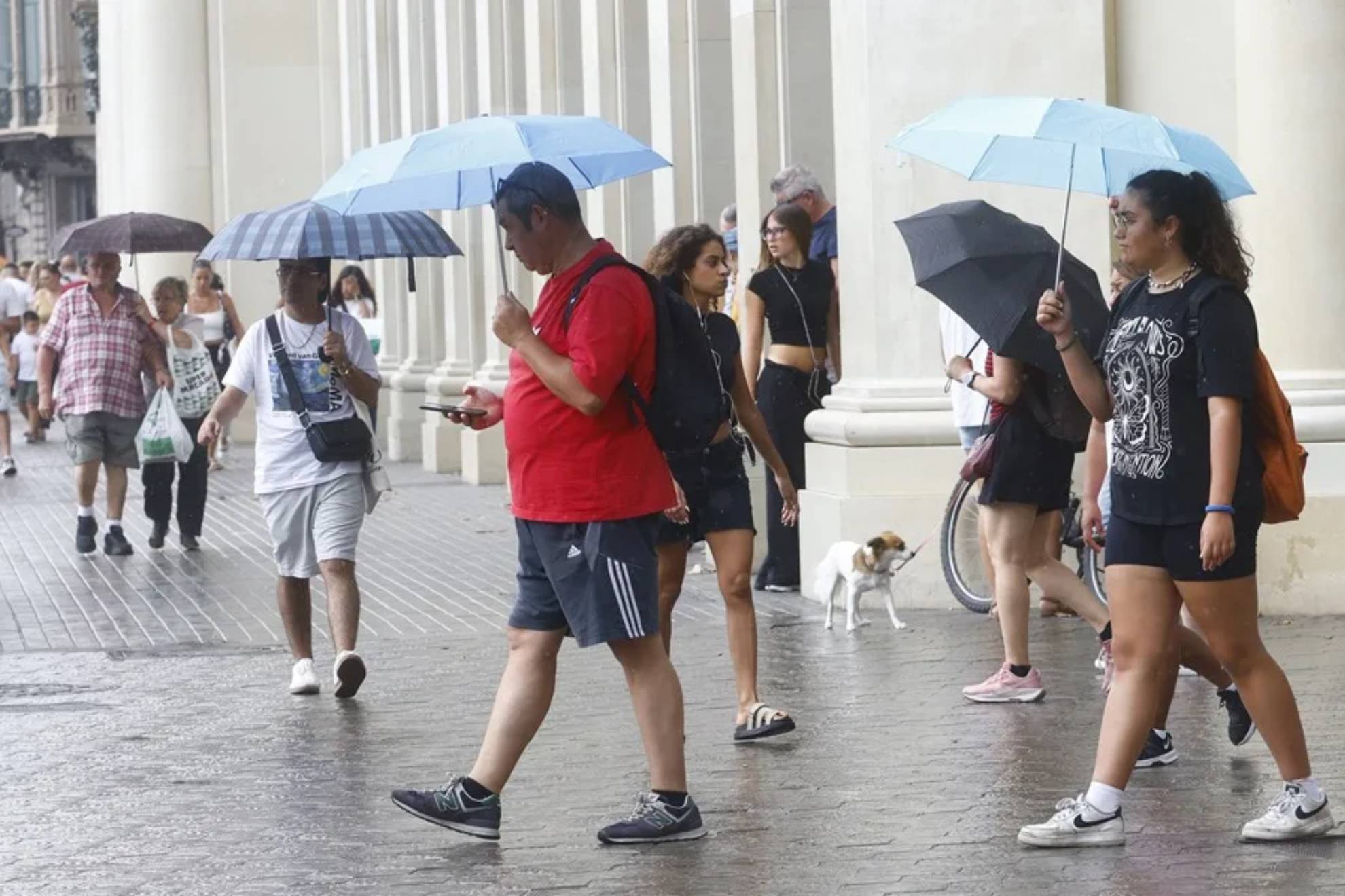 La AEMET advierte de un “cambio de tiempo importante”: llegan tormentas de mucha intensidad y posibles inundaciones