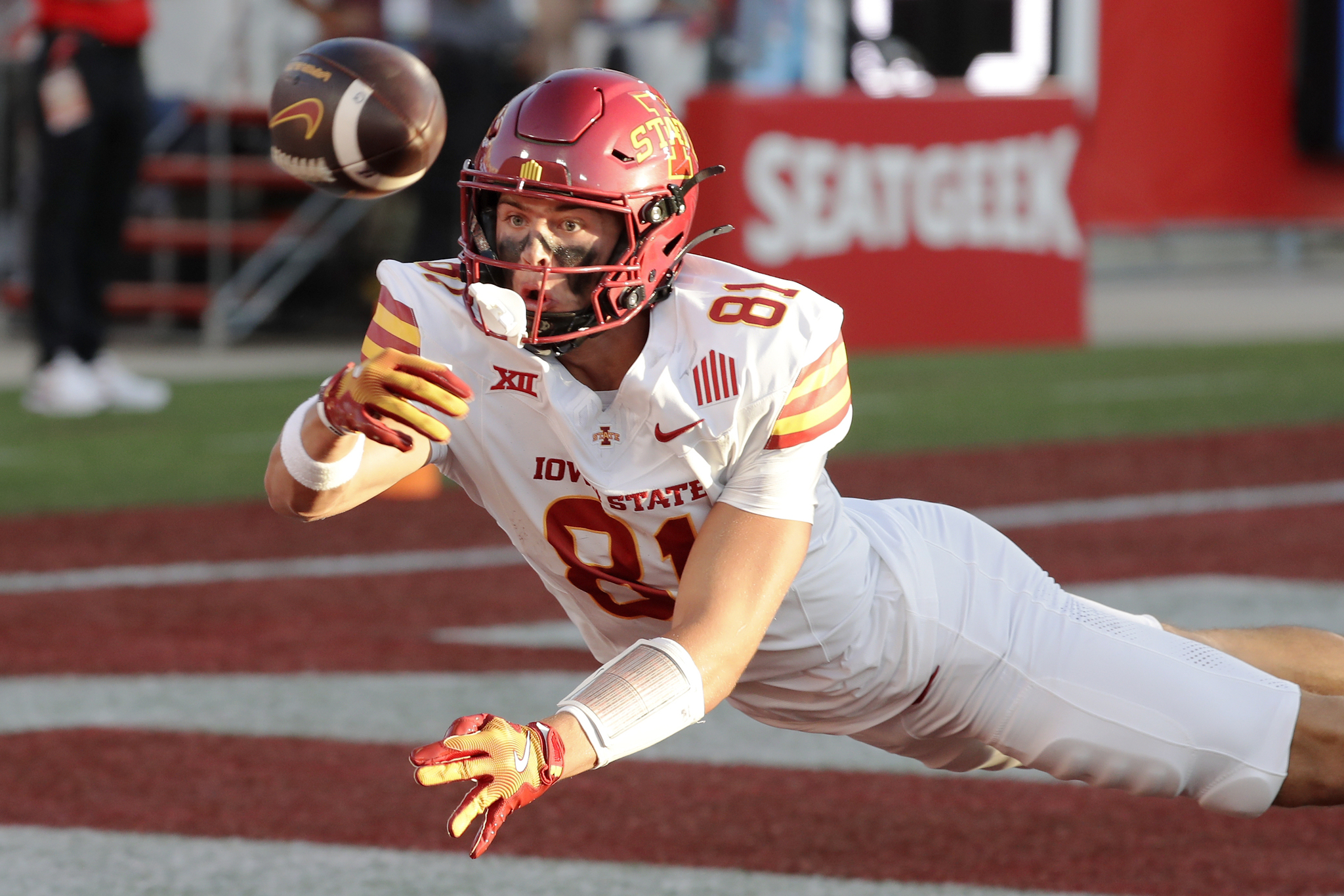 Brett Eskildsen pulls off epic Conor McGregor TD celebration for Iowa State in Ireland