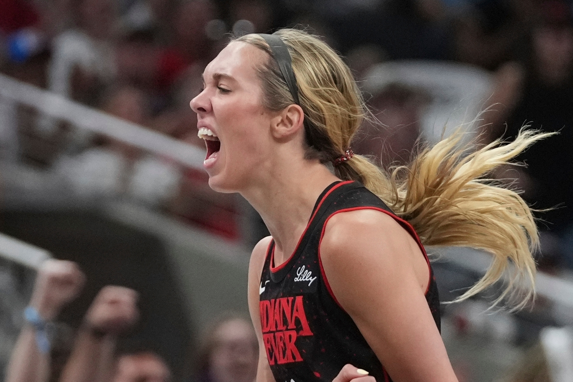 Lexie Hull Takes Brutal Hit, Returns With Swollen Face to Lead Fever Past Storm