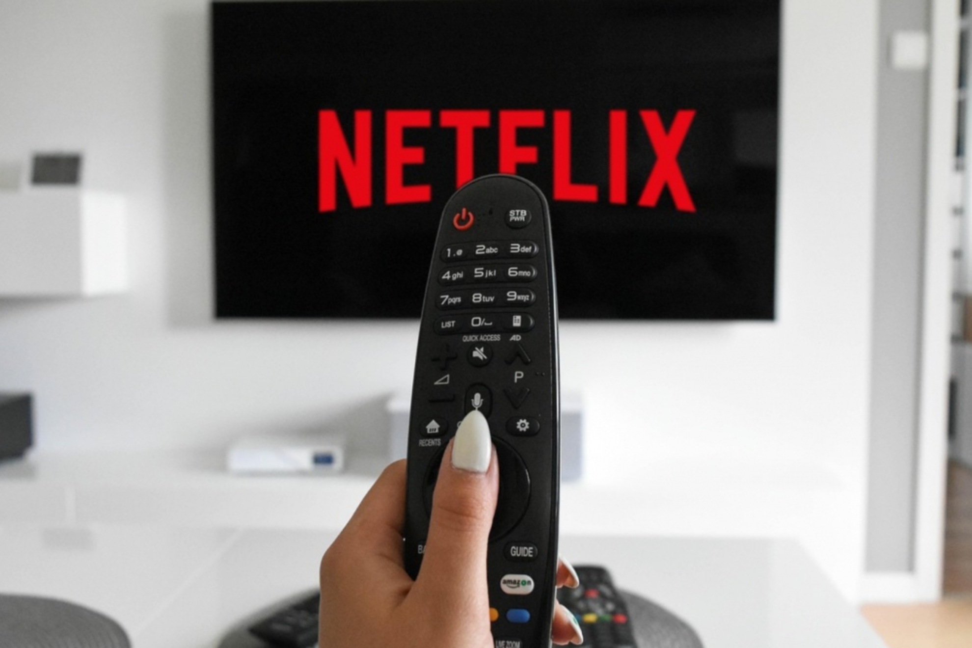 The director of Harry Potter brings together Helen Mirren, Pierce Brosnan and other stars for new Netflix movie: its inspired by a bestseller and could be the hit of the month