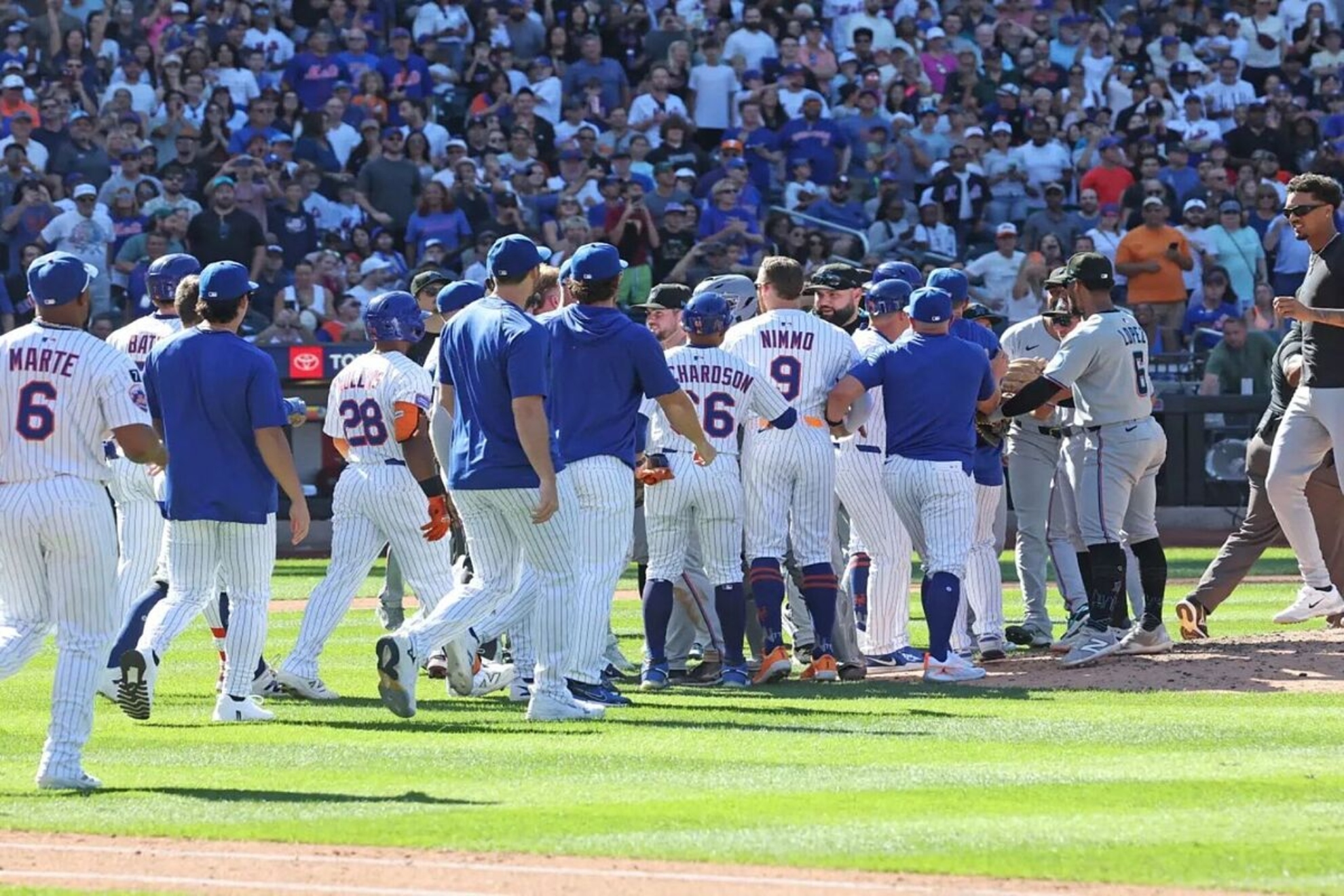 Benches clear in Mets vs. Marlins game after pitch to one of New Yorks best hitters