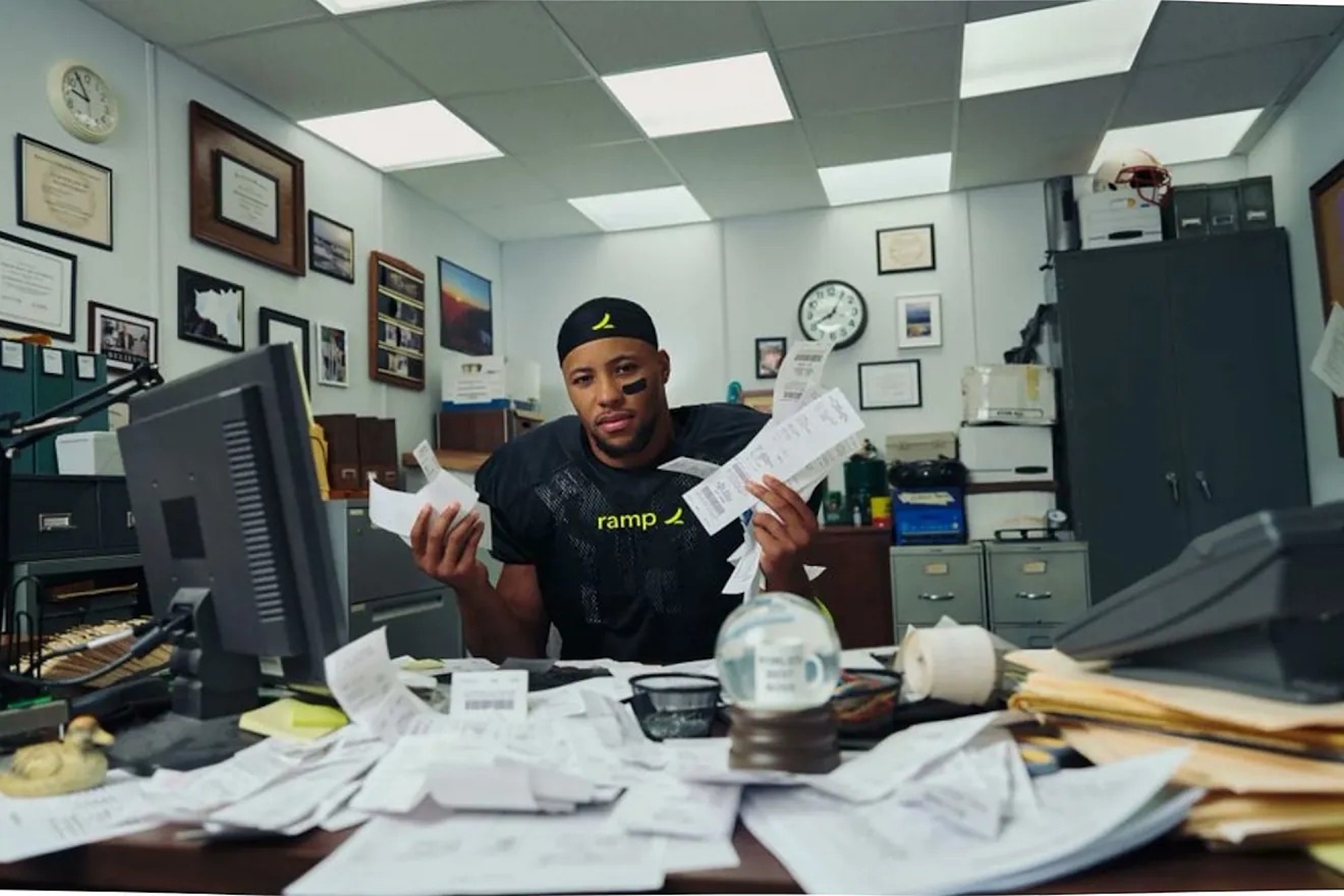 Saquon Barkley says hes 100% and Jalen Hurts backs him as a key piece for the Eagles