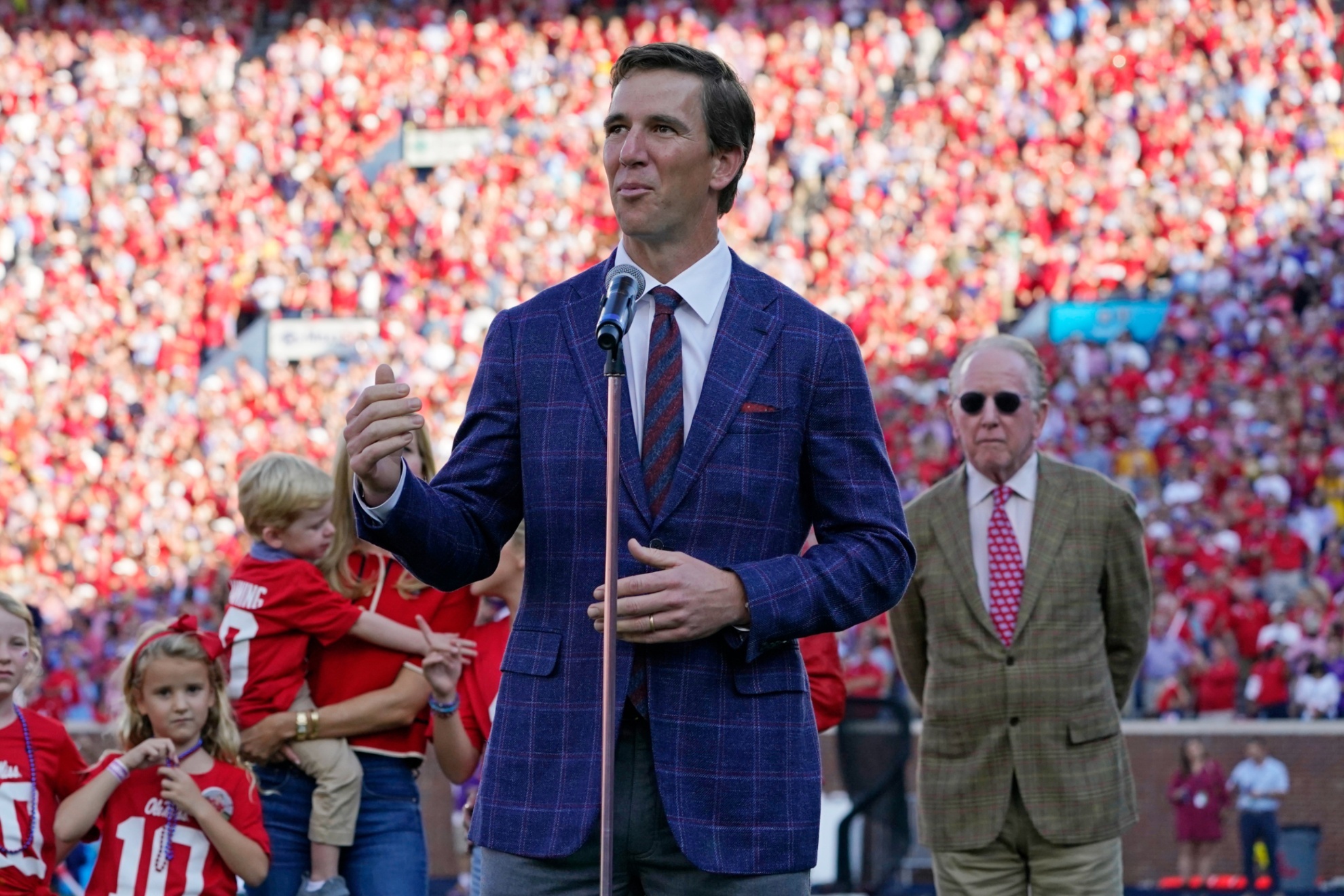 Eli Manning surprised his followers with an adorable family photo.