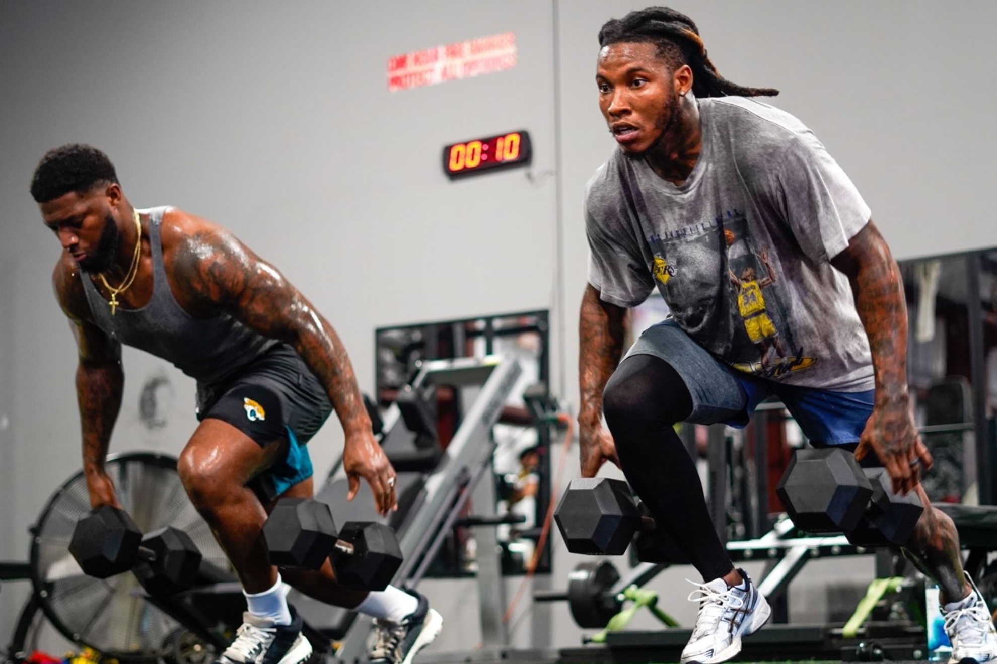 Lonnie Johnson Jr. drags Antonio Brown in social media feud, calls out Shilo Sanders highlight