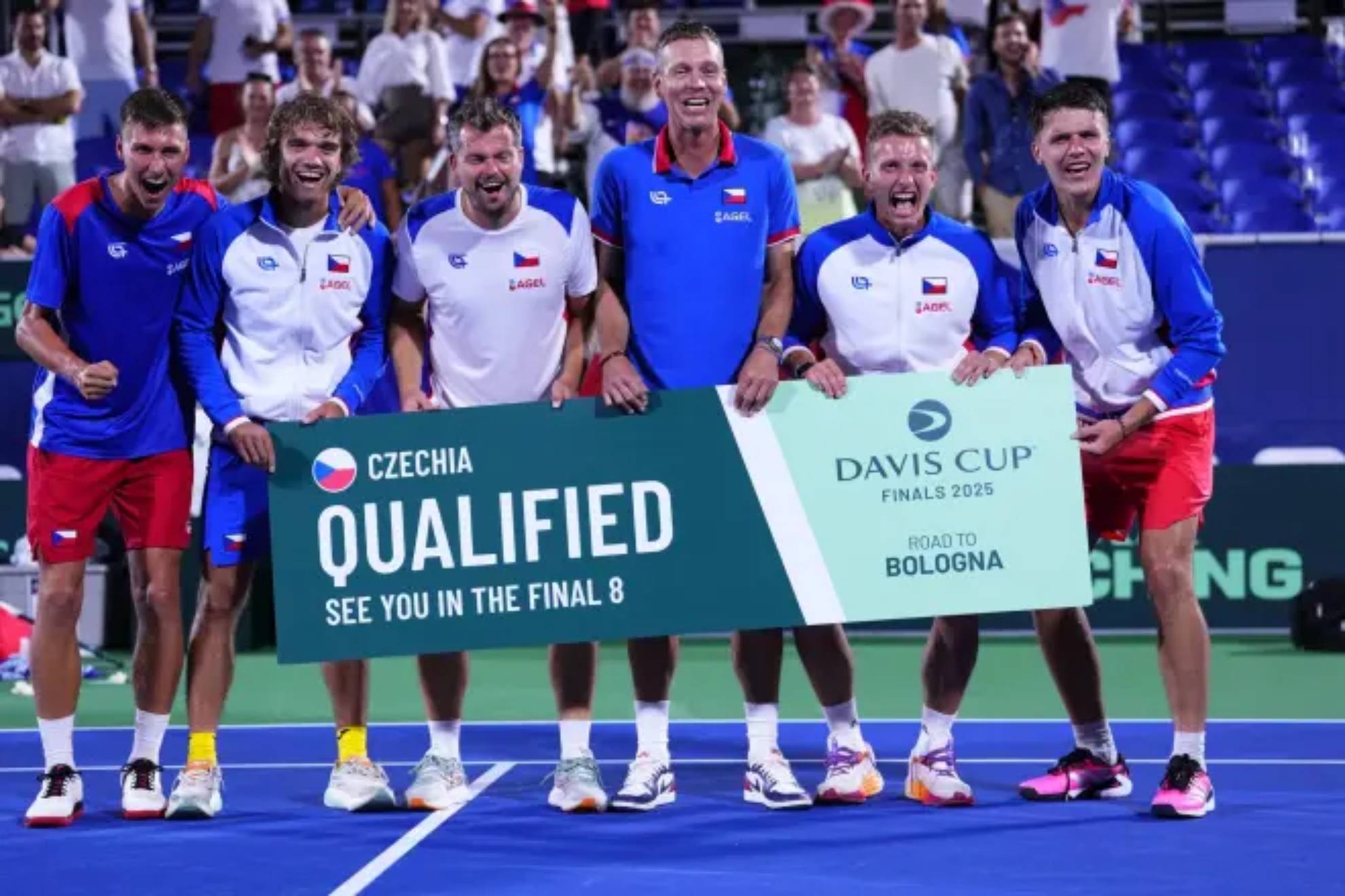 The United States loses to the Czech Republic and is eliminated from the Davis Cup