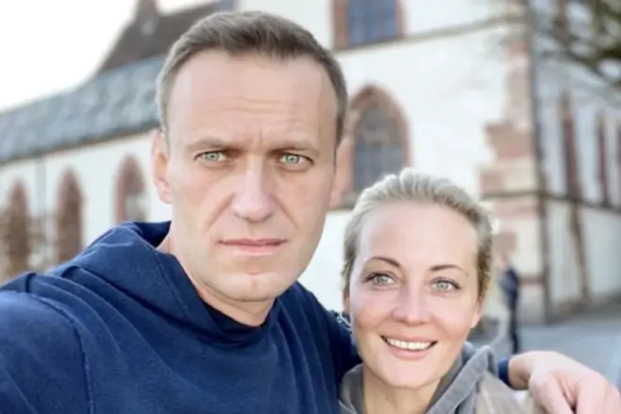 Navalnaya speaks in a publication of X about the possible causes of Navalnys death