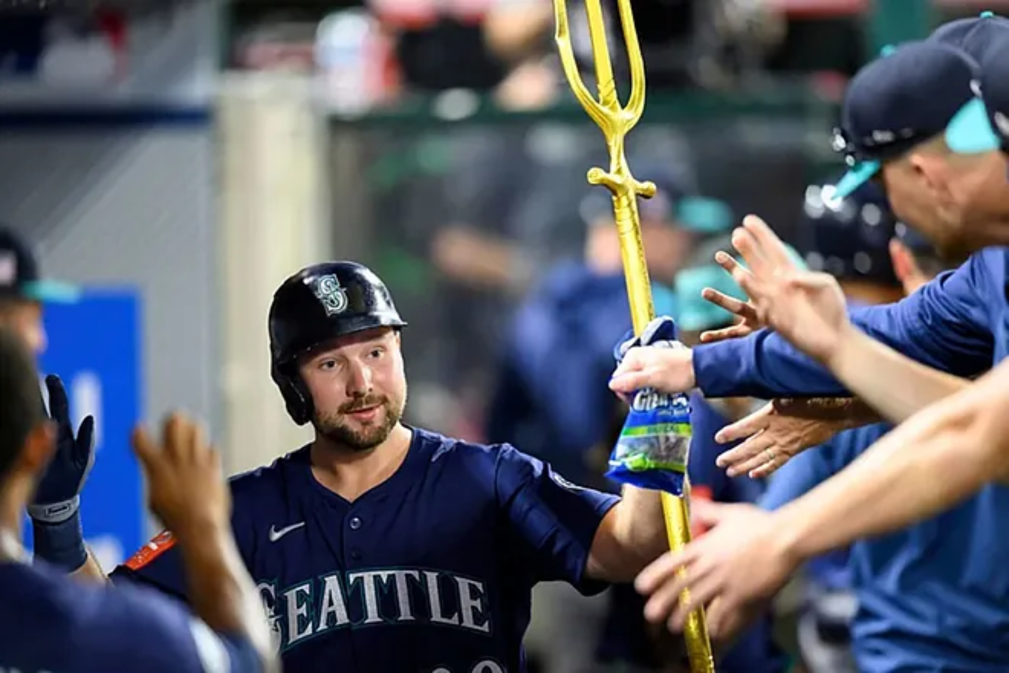 Cal Raleigh outpaces Seattle Mariners legend in home runs, bringing them closer to the playoffs and himself closer to the MVP.