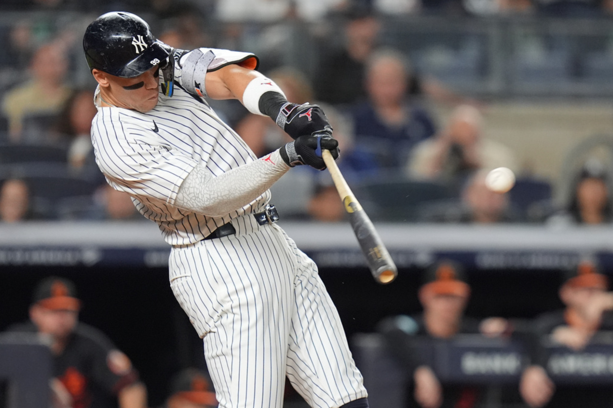 Historic achievement: New York Yankees break MLB home run record