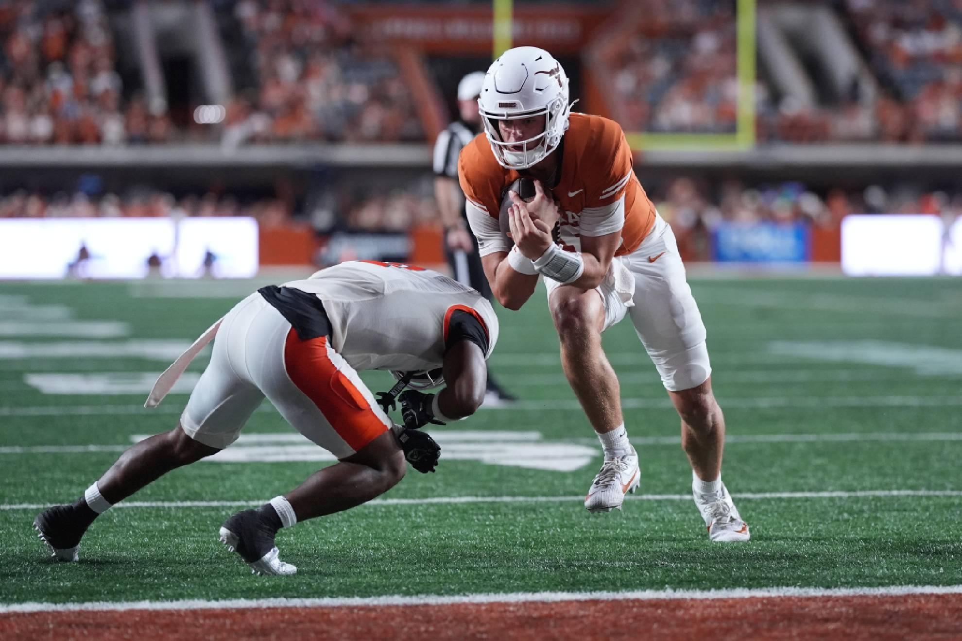 Johnny Manziel disrespected Arch Manning; the Texas Longhorns star quarterback is not having the best time