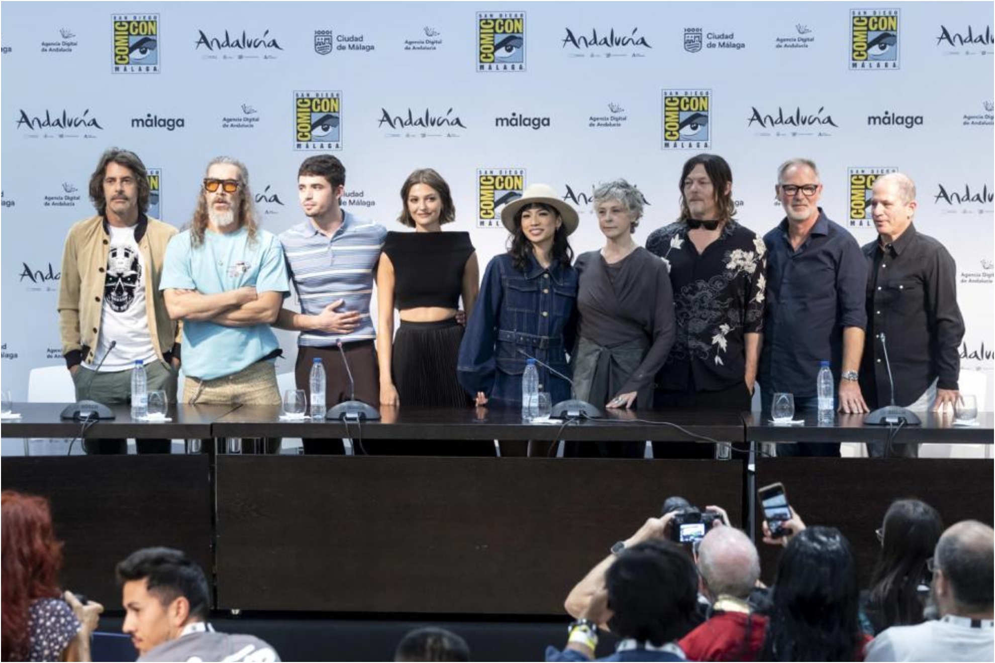 Eduardo Noriega, �scar Jaenada, Hugo Arbu�s, Candela Saitta, Alexandra Masangkay, Melissa McBride, Norman Reedus, and producers Dan Percival and David Za.