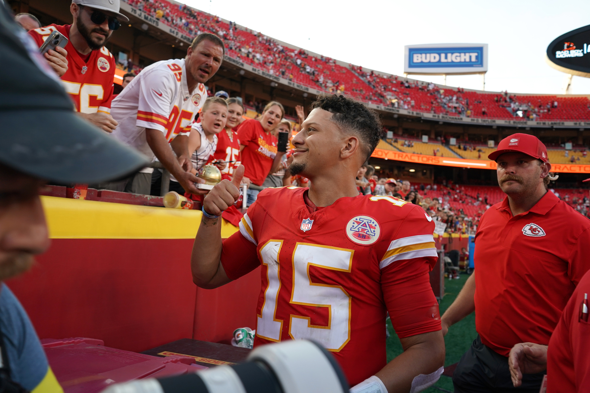 Patrick Mahomes new teammate is already making waves with the Chiefs and posing a threat to Pacheco and Kareem Hunt