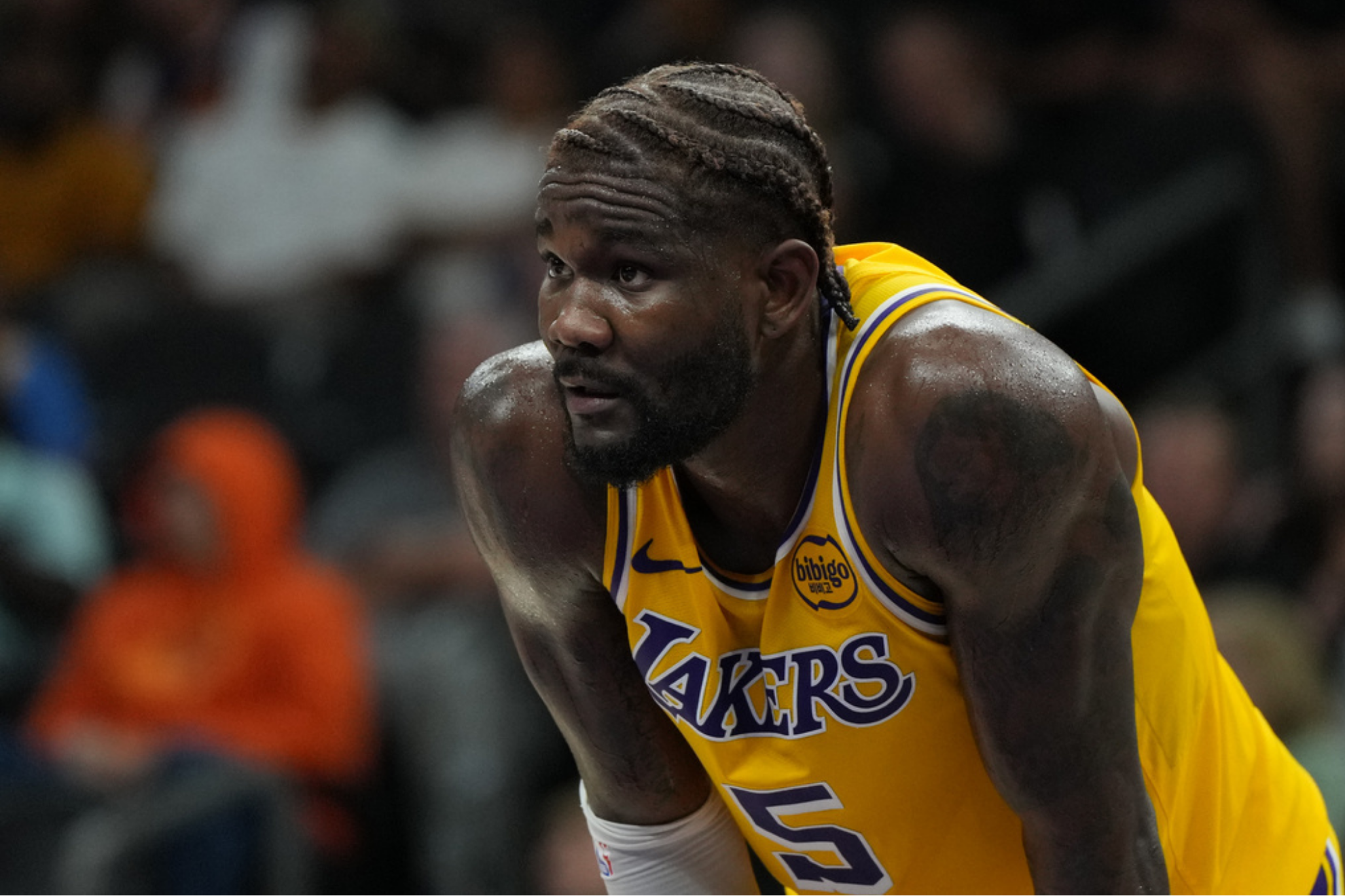 Los Angeles Lakers center Deandre Ayton