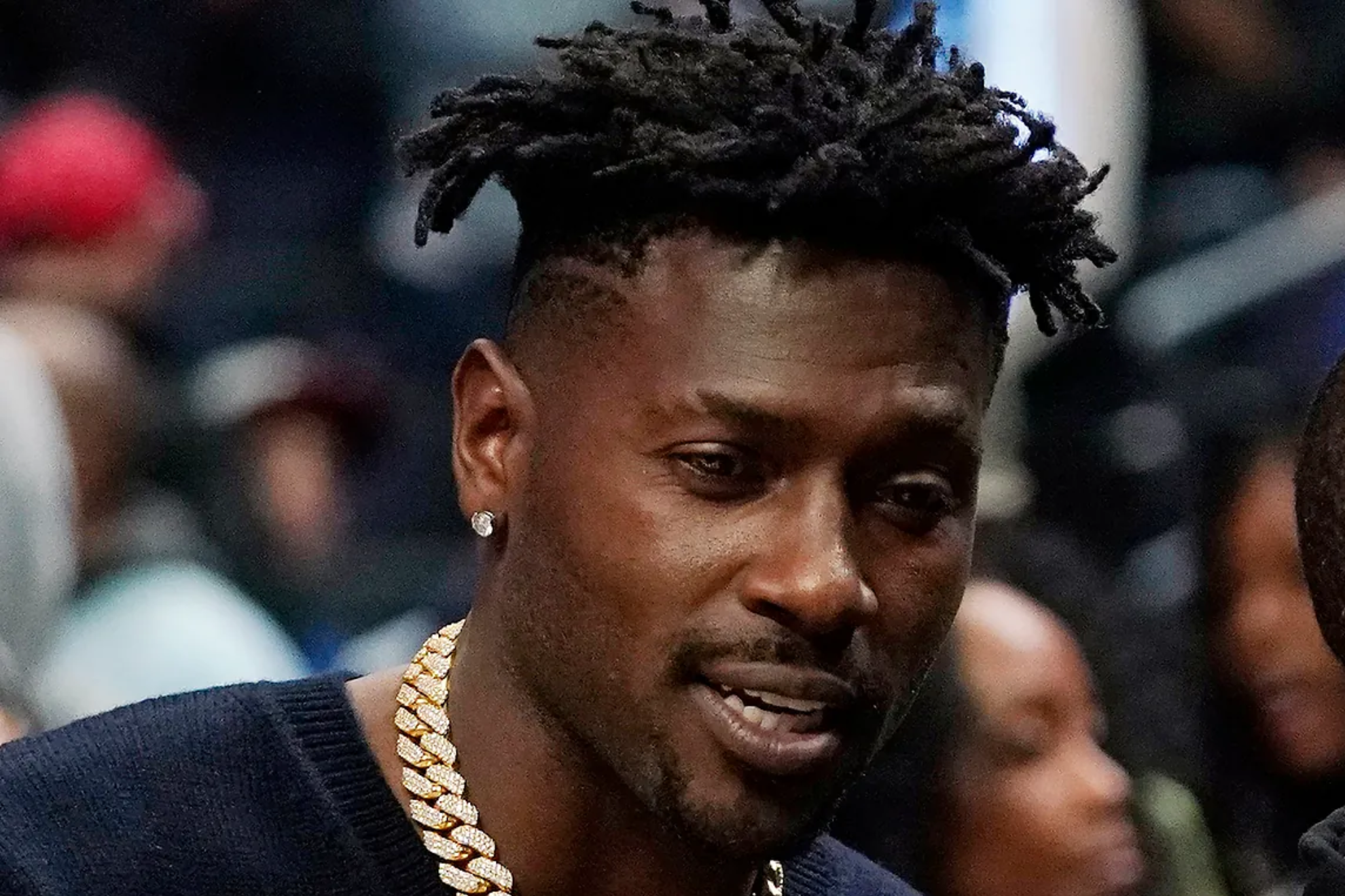 Former Steelers wide receiver Antonio Brown was extradited from Dubai to Miami