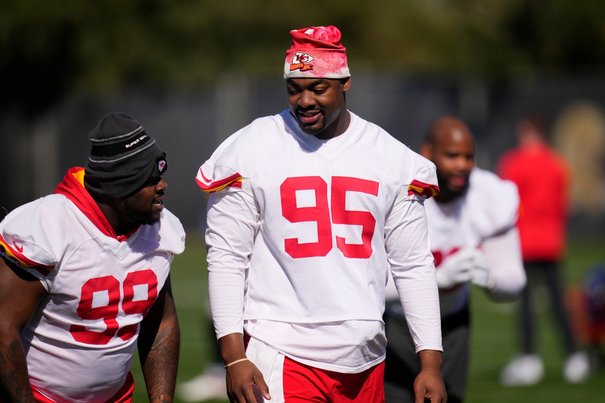 Chris Jones (95) bold campaign to bring back a former teammate sent shockwaves through the Chiefs locker room.
