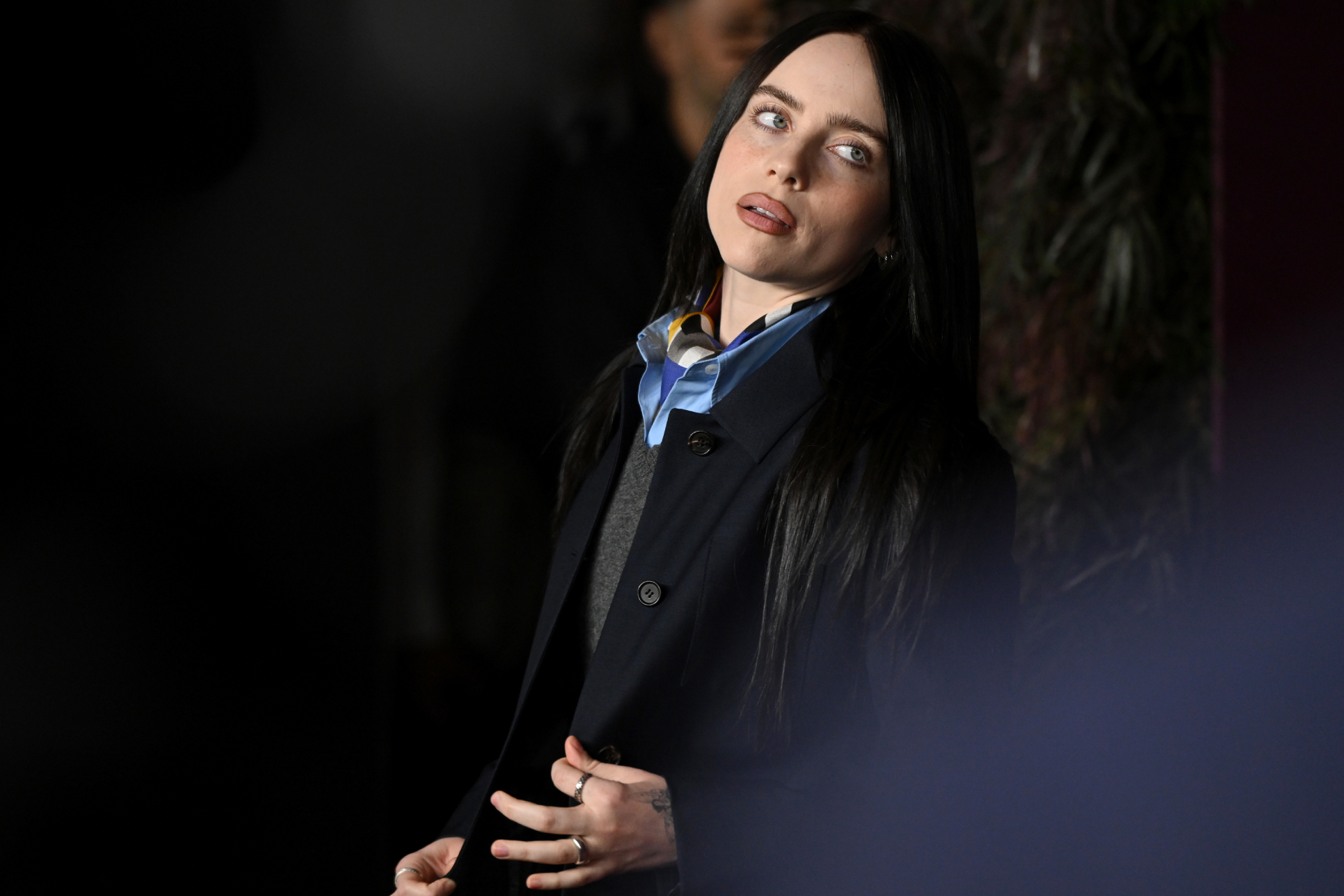 Billie Eilish responde a las críticas por su “f*ck ICE”: “¿Por qué es polémico defender a quien está siendo atacado?”