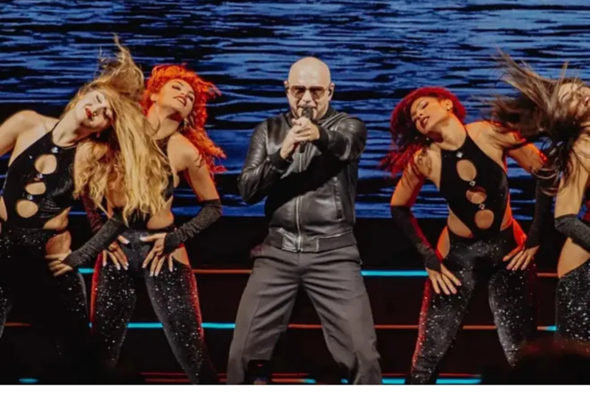 Buy the best tickets on Tickets MARCA for this weekends concerts in the USA: Sting, Sabrina Carpenter, Pitbull, Mana...
