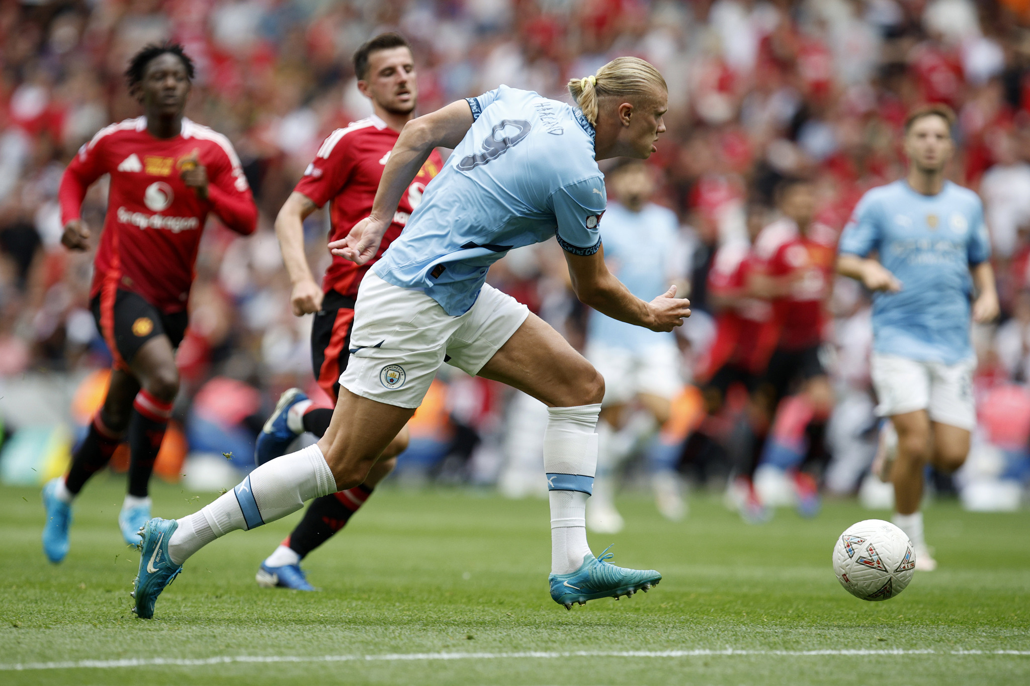 Erling Haaland snaps after rival grabs his ponytail intense World Cup qualifier moment