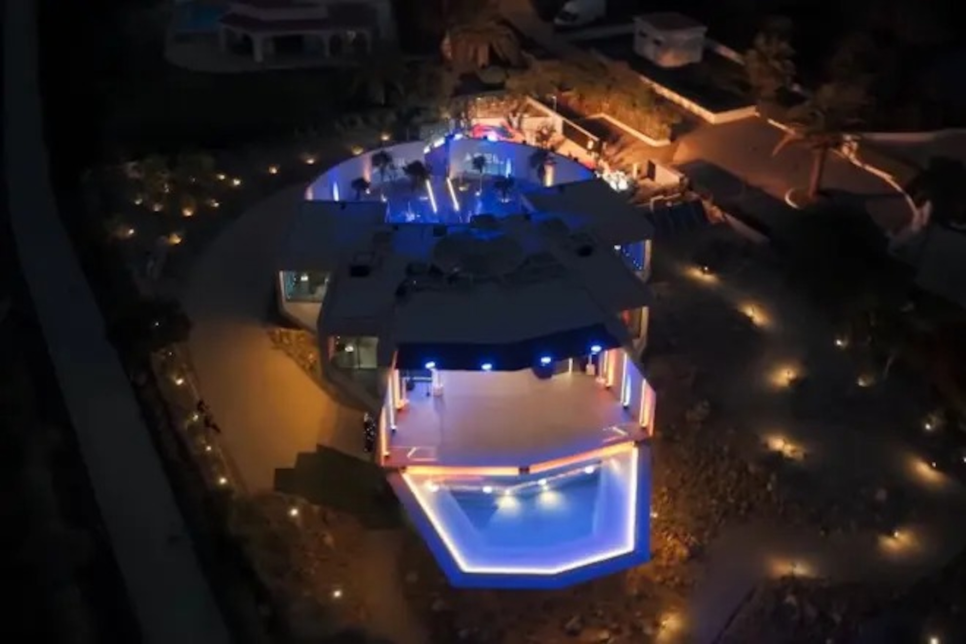A movie mansion: the nine-million-euro house that recreates the Millennium Falcon from Star Wars