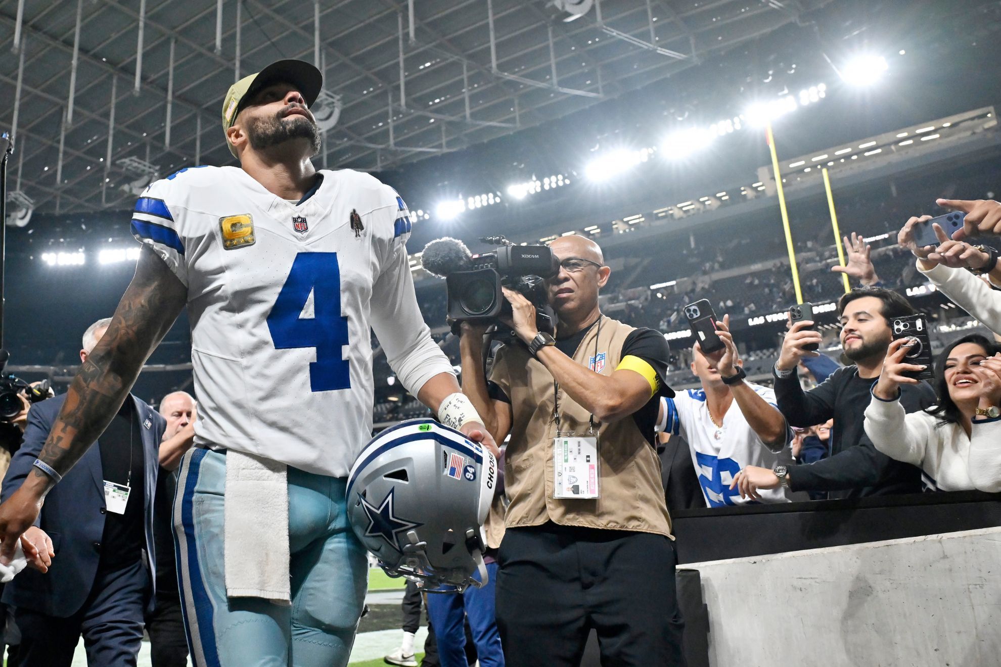 In second place of the NFC East are the Cowboys, with 4 wins, 5 losses, and 1 tie, so they desperately need a win